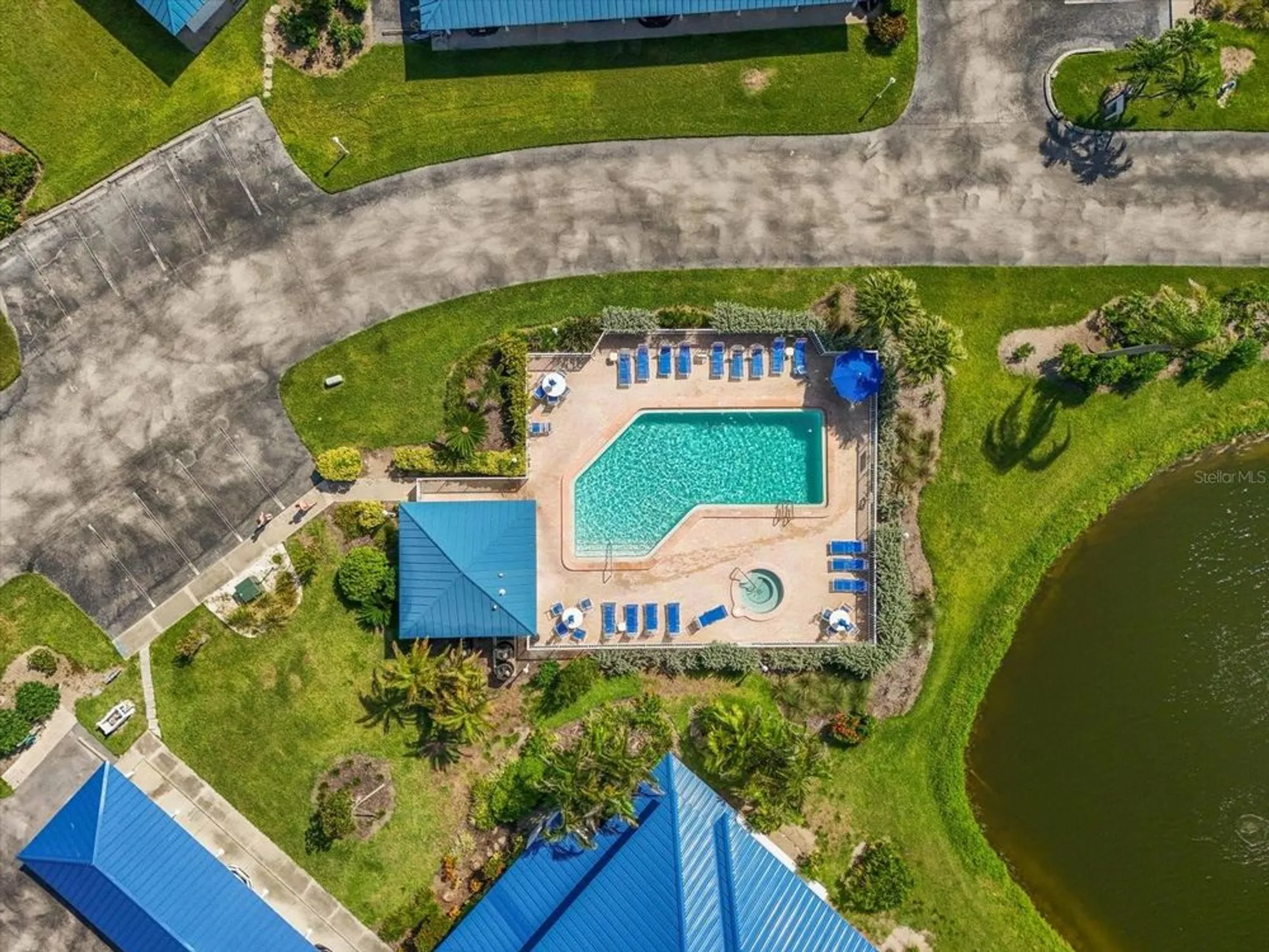 Property Slideshow image 39 of 65 | 970 sandpiper cir # 970, Bradenton, FL, 34209