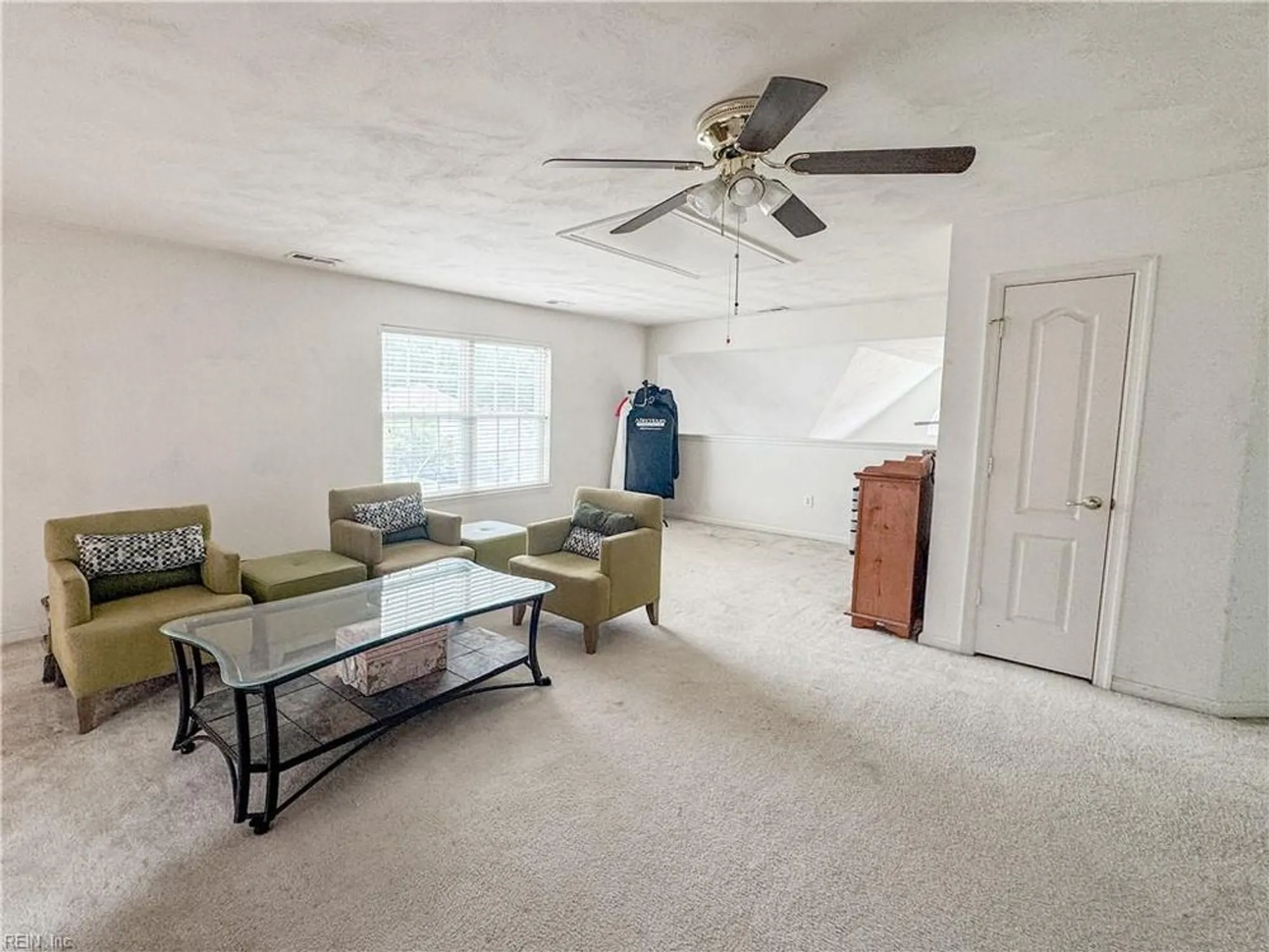 Property Slideshow image 28 of 38 | 2937 einstein dr, Virginia Beach, VA, 23456