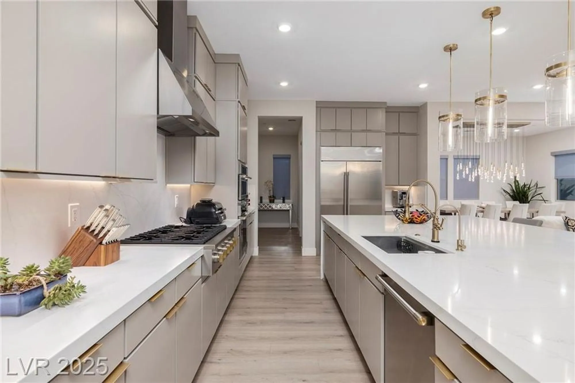 Property Slideshow image 17 of 63 | 351 tigullio ave, Henderson, NV, 89011