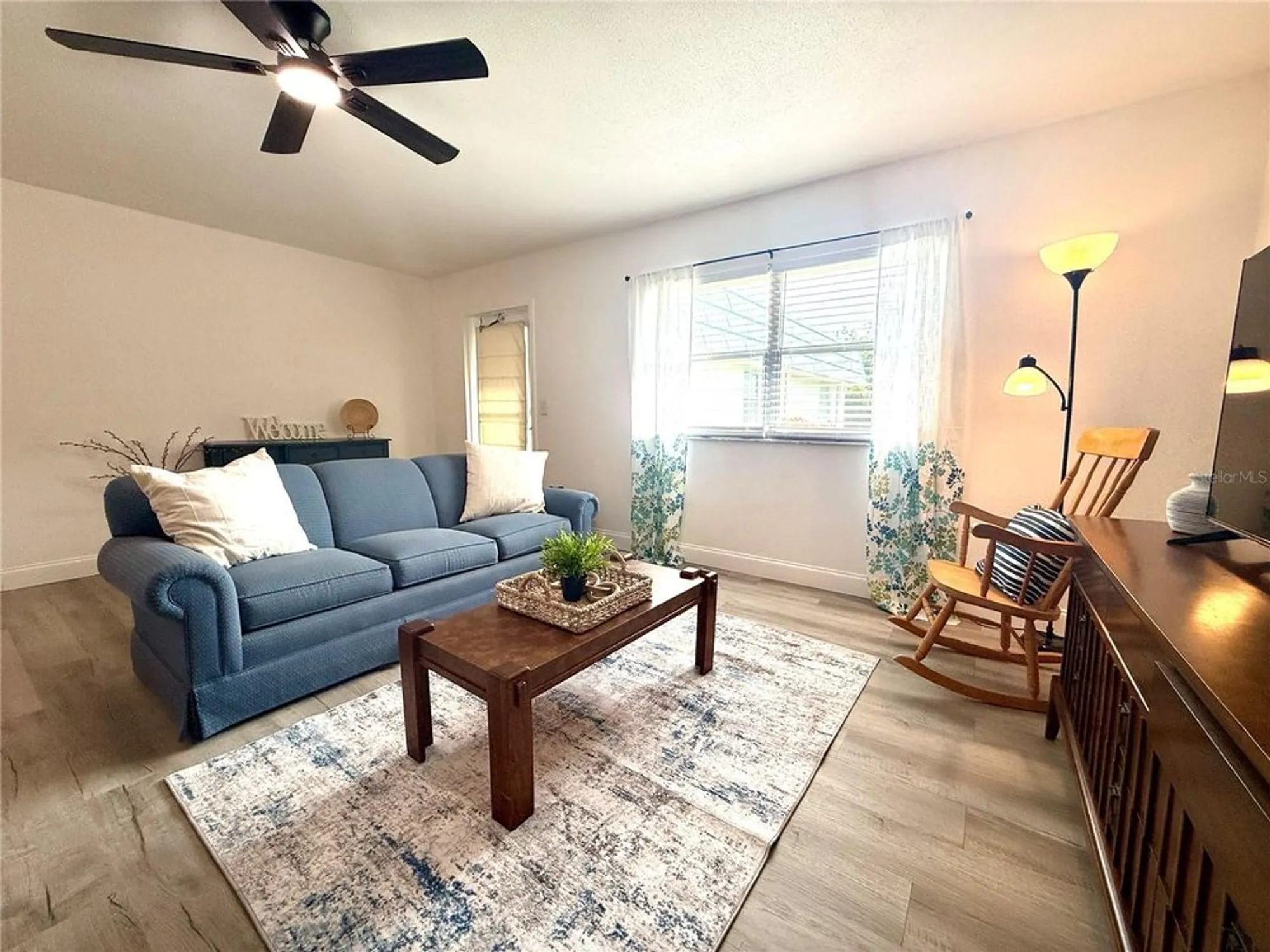 Property Slideshow image 7 of 23 | 1802 bedford ln 7, Sun City Center, FL, 33573