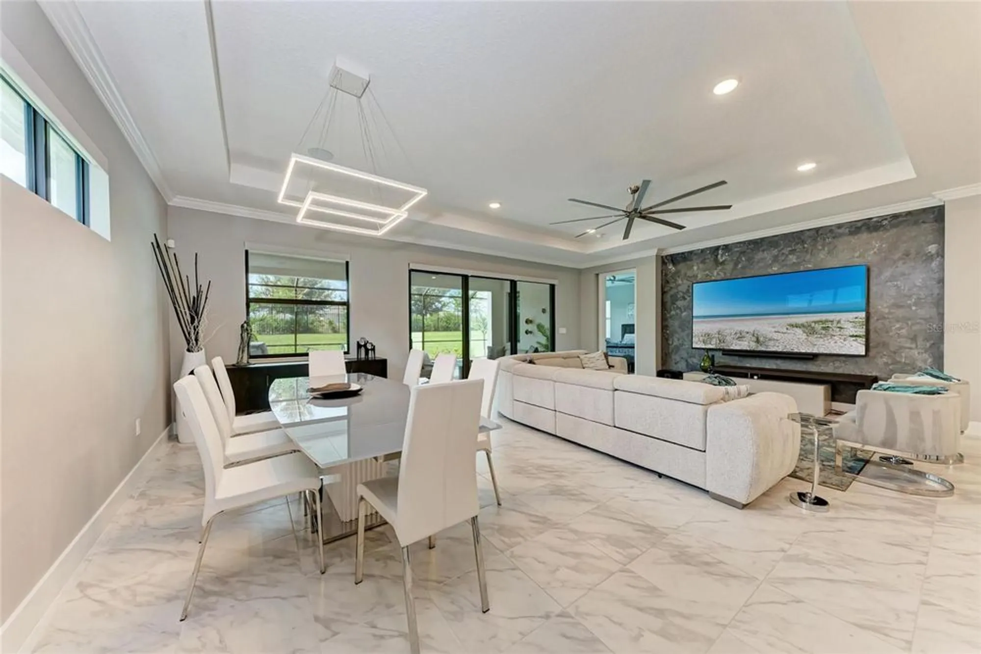 Property Slideshow image 17 of 83 | 17814 cresswind ter, Bradenton, FL, 34211