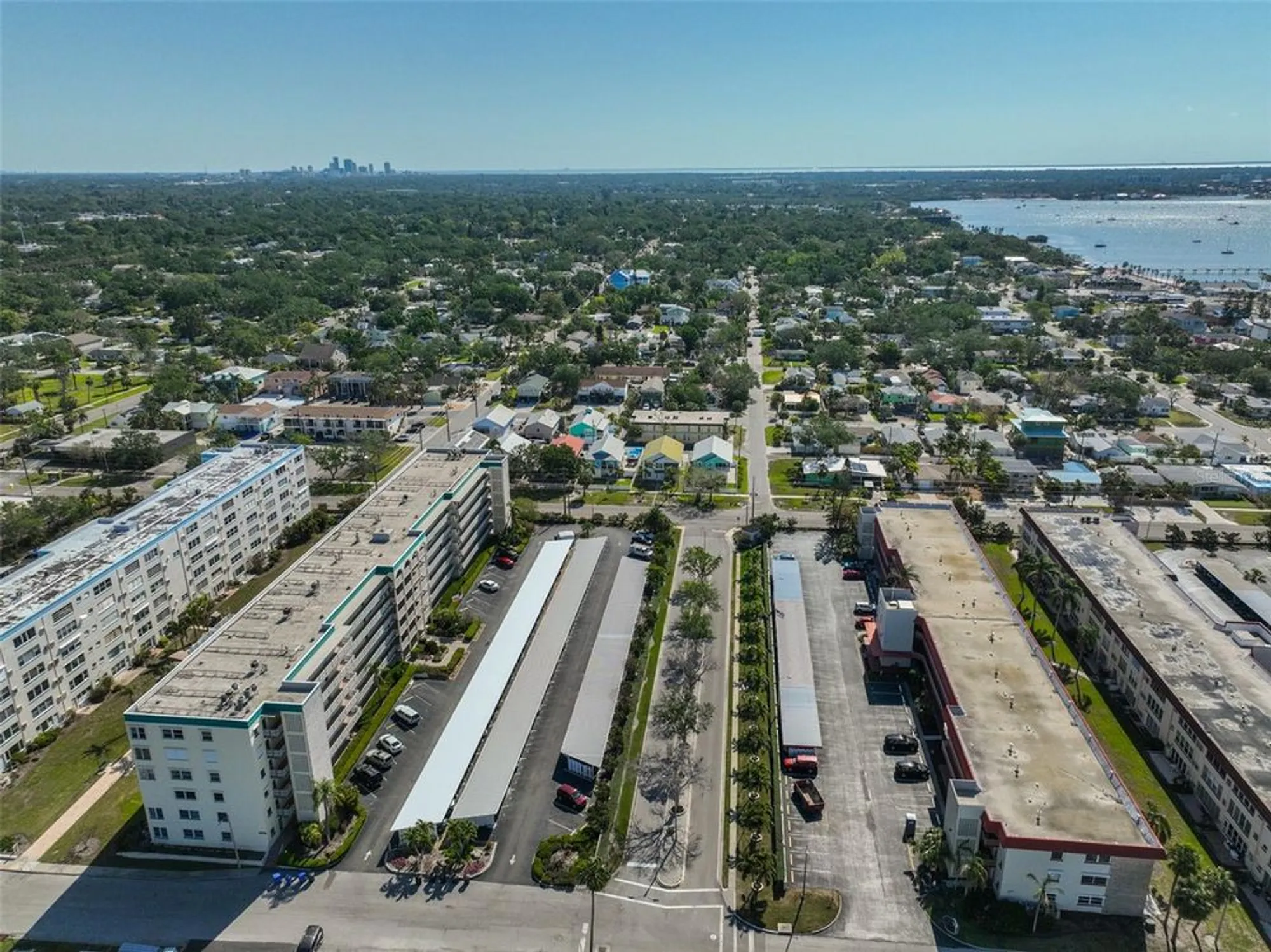 Property Slideshow image 31 of 32 | 2960 59th st 615, Gulfport, FL, 33707