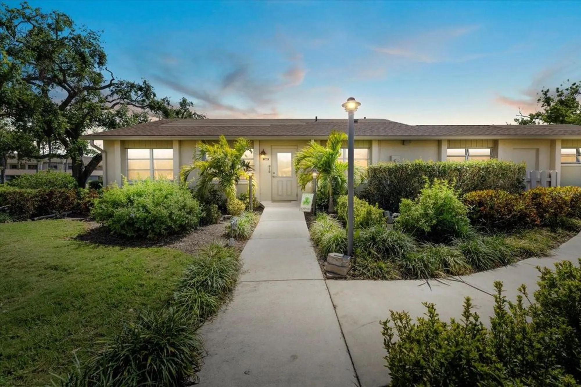 Property Slideshow image 32 of 33 | 7205 wood creek dr 16, Sarasota, FL, 34231