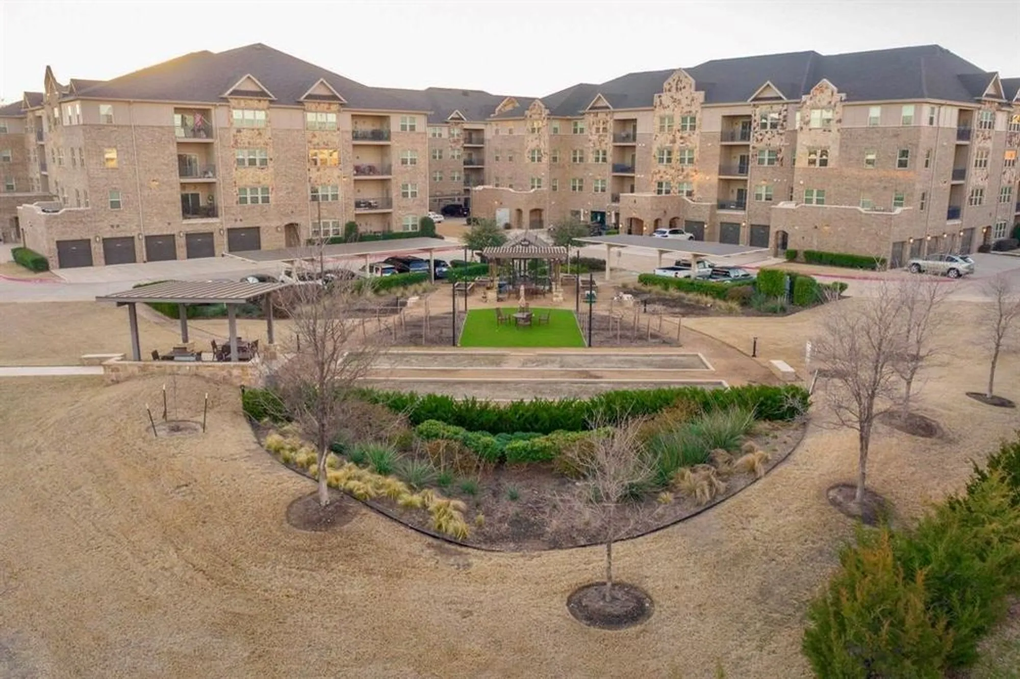 Property Slideshow image 38 of 40 | 1735 wittington pl apt 3403, Dallas, TX, 75234