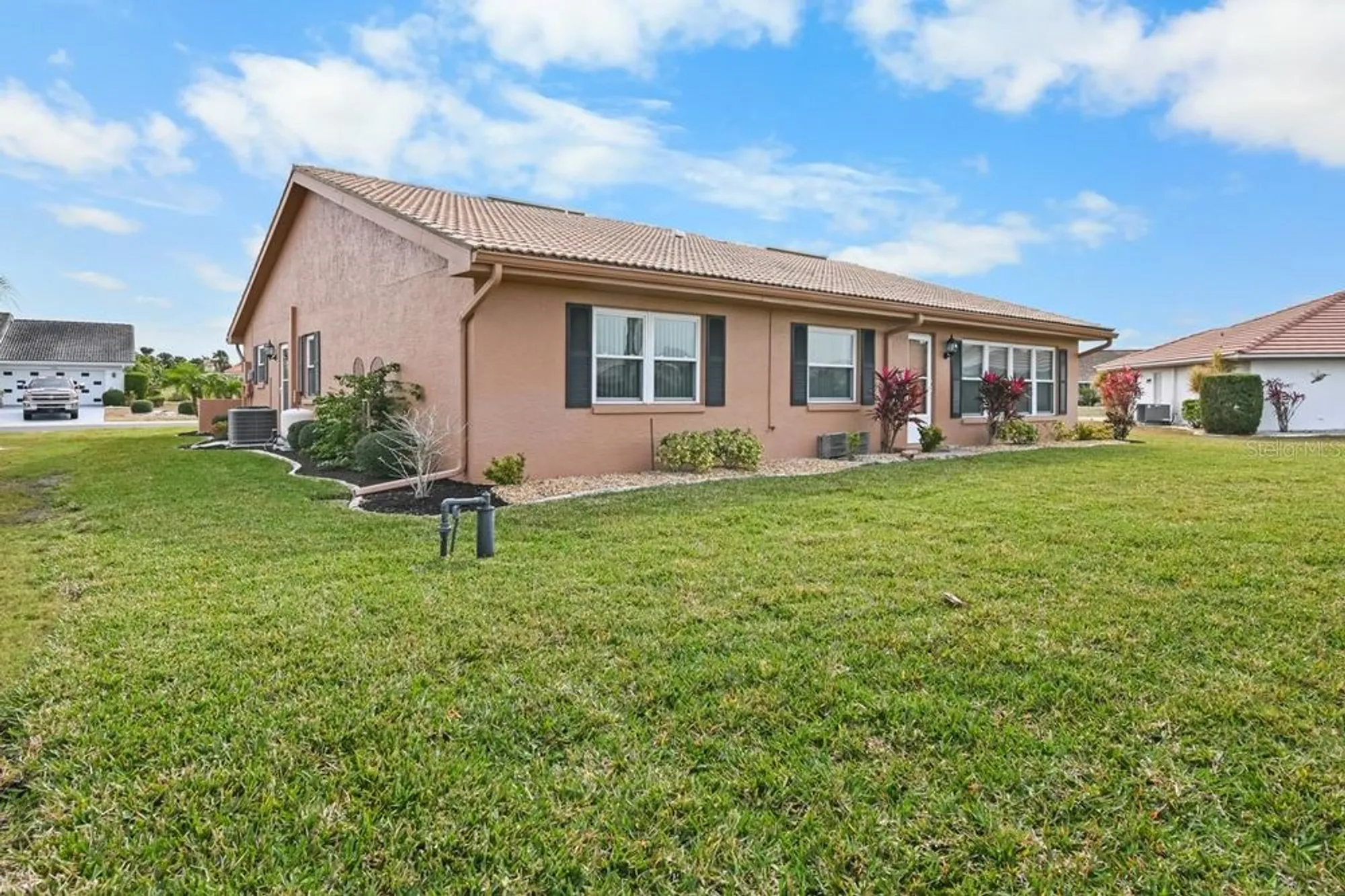 Property Slideshow image 43 of 52 | 1809 wolf laurel dr, Sun City Center, FL, 33573