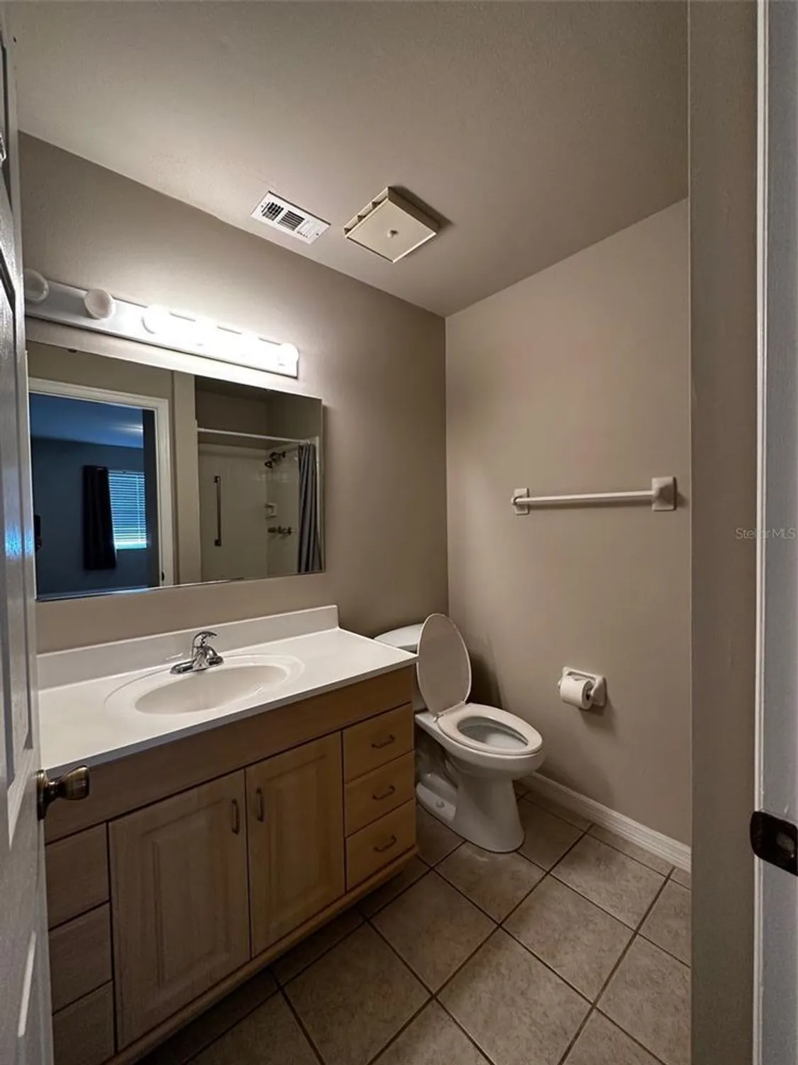 Property Slideshow image 10 of 12 | 405 gladstone pl, Sun City Center, FL, 33573