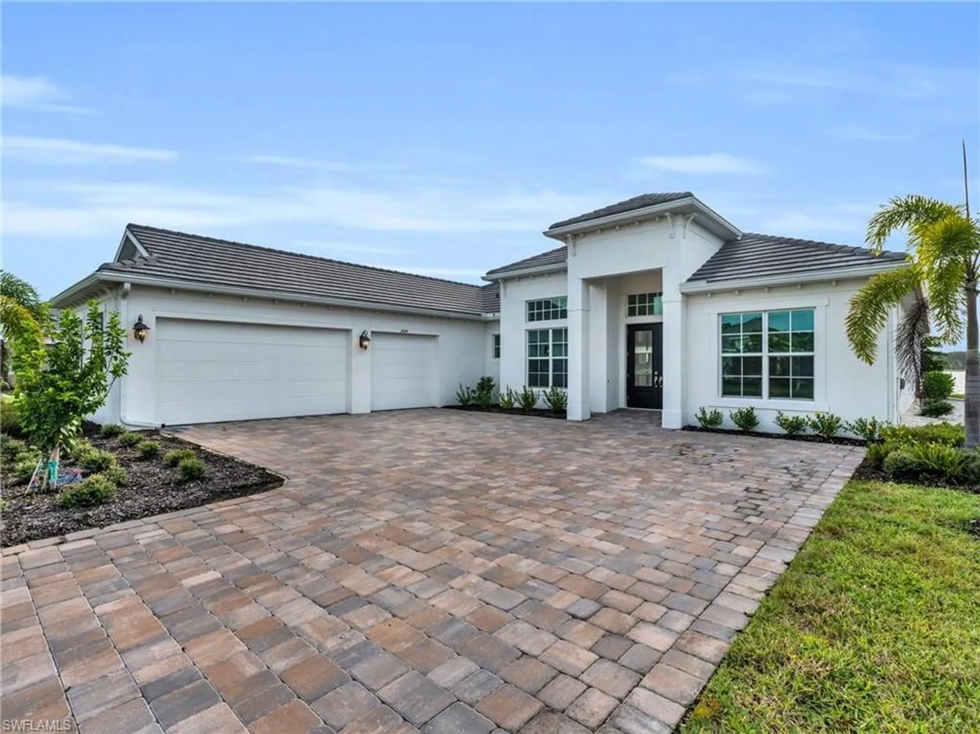 Property Slideshow image 8 of 46 | 14044 blue bay cir, Fort Myers, FL, 33913
