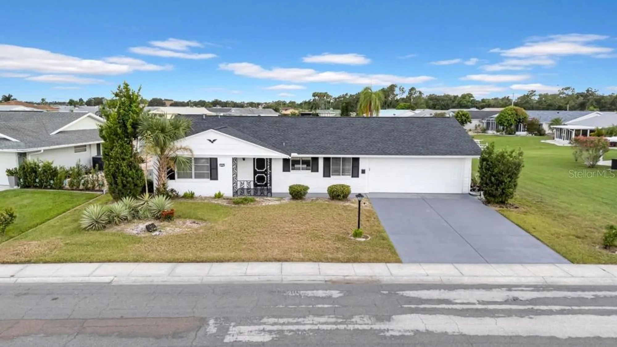 Property Slideshow image 1 of 12 | 1808 milford cir, Sun City Center, FL, 33573