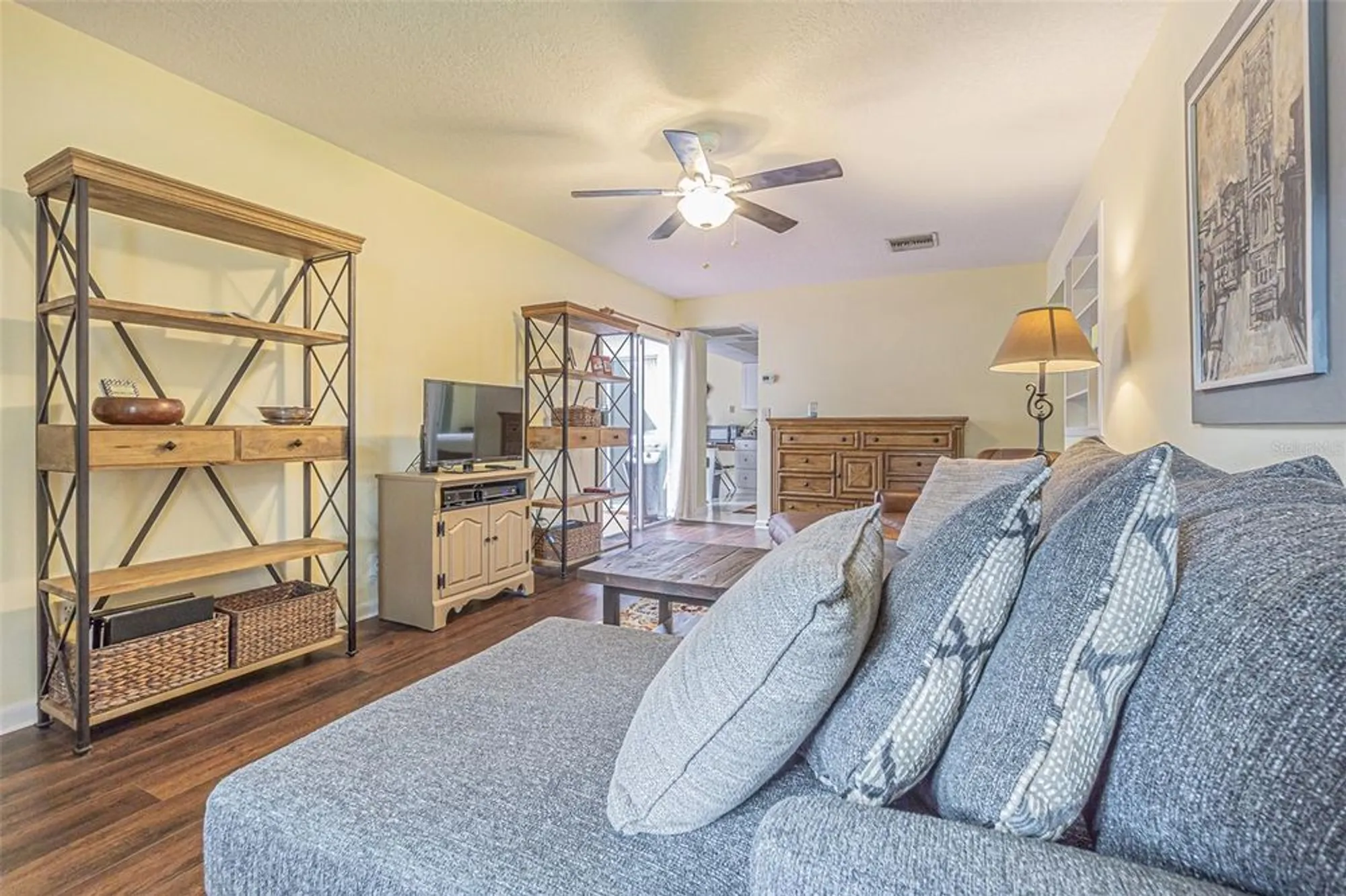 Property Slideshow image 6 of 32 | 1130 orange tree cir c, Palm Harbor, FL, 34684