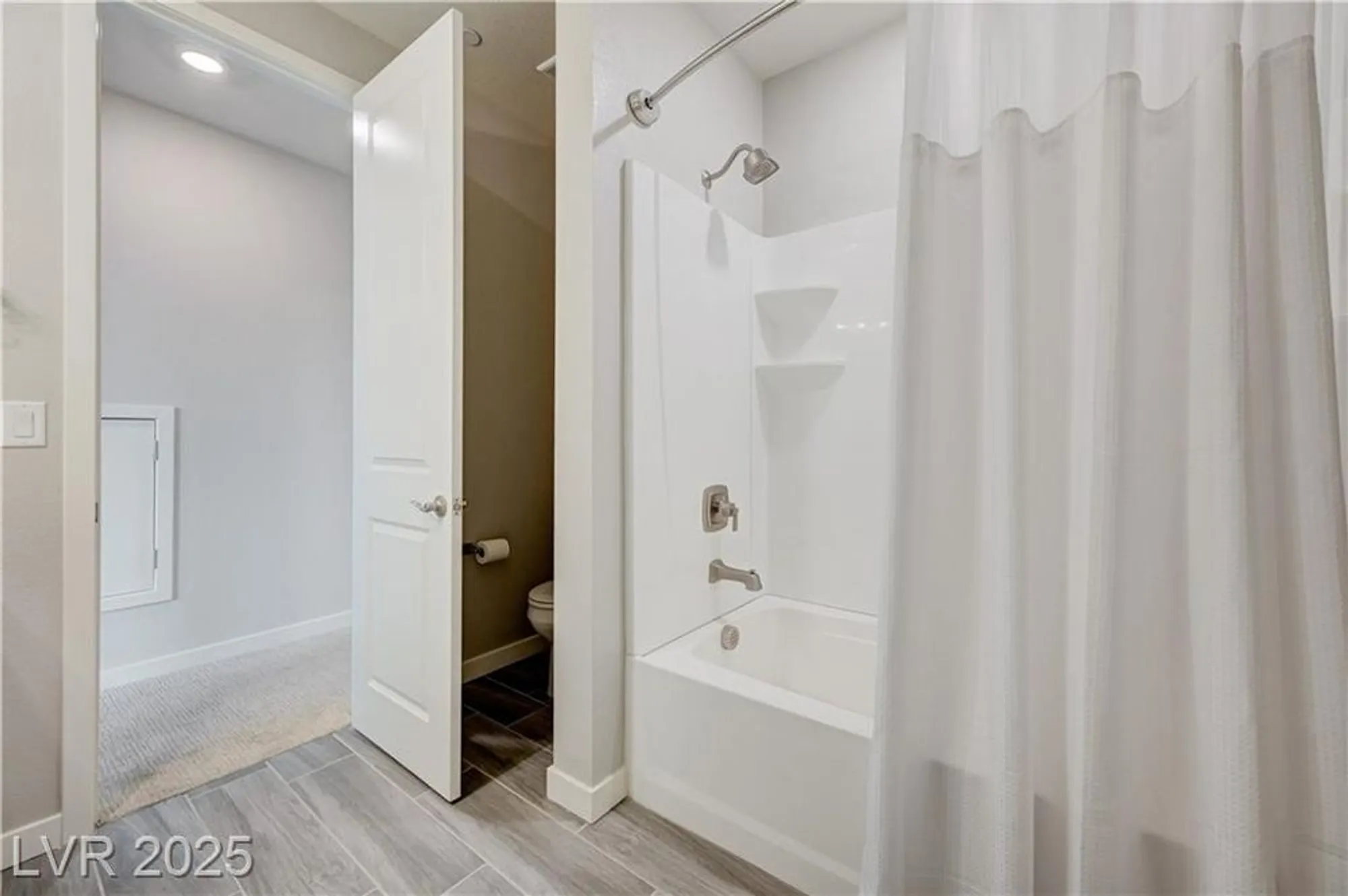 Property Slideshow image 27 of 51 | 4274 solace st, Las Vegas, NV, 89135