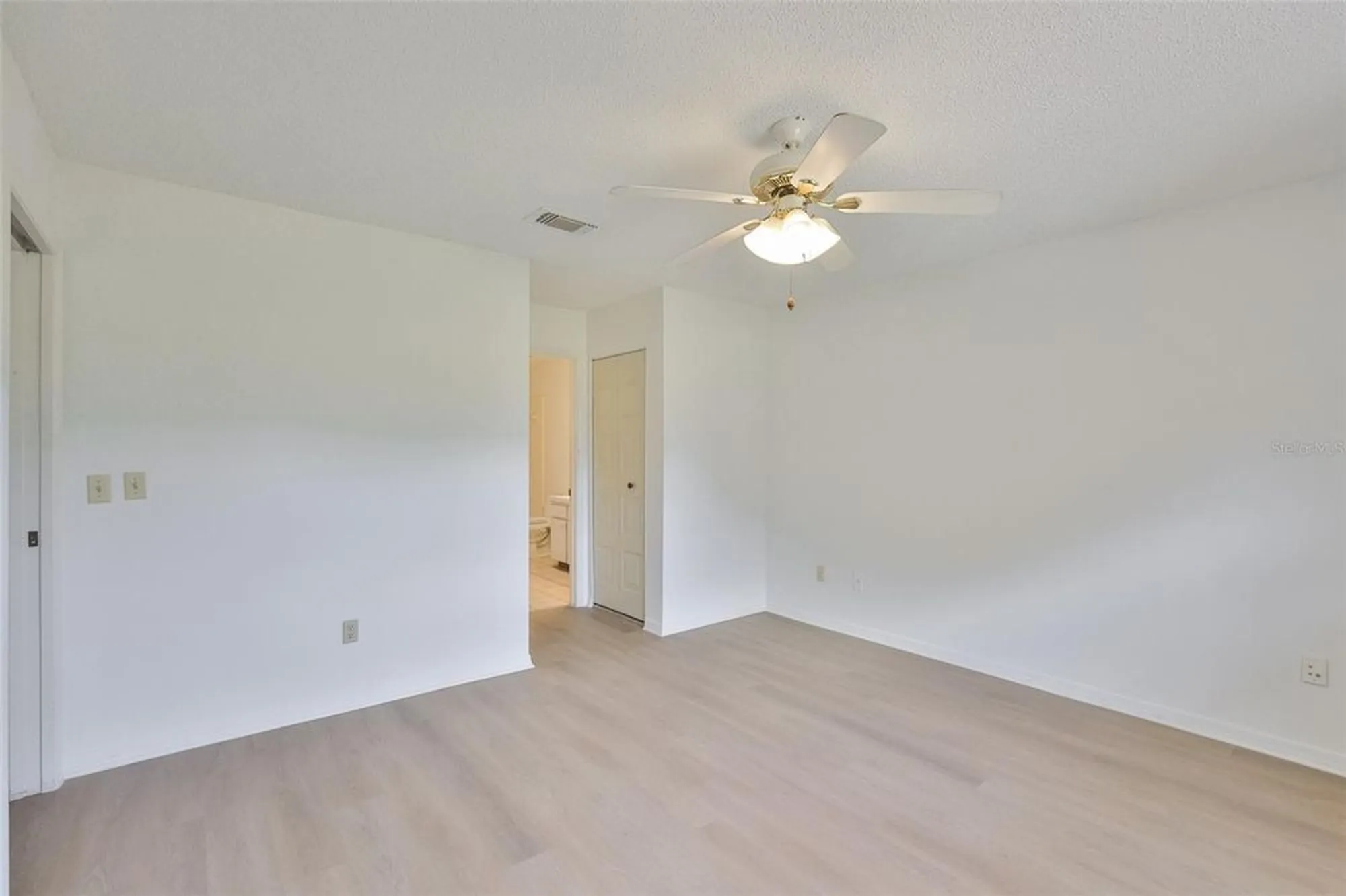 Property Slideshow image 27 of 47 | 1219 wild feather ln, Sun City Center, FL, 33573