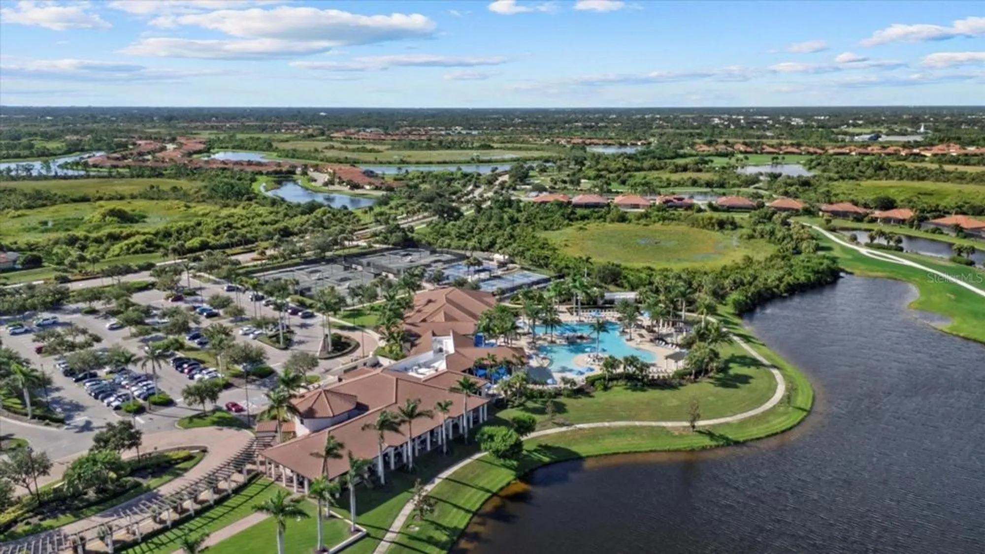 Property Slideshow image 61 of 66 | 10189 fiddlewood dr, Venice, FL, 34293