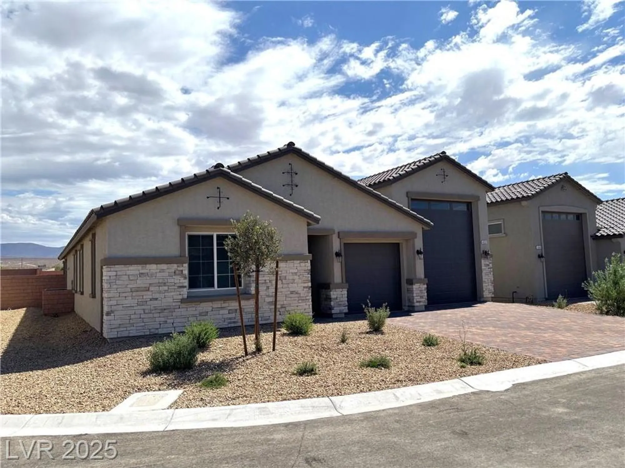 Property Slideshow image 1 of 26 | 4332 angel falls ct, Pahrump, NV, 89061