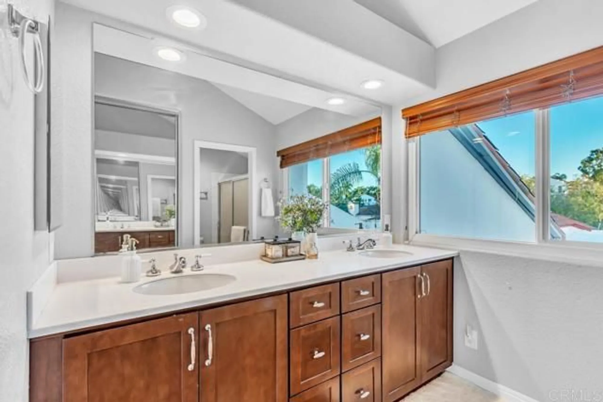Property Slideshow image 31 of 42 | 4169 rhodes way, Oceanside, CA, 92056