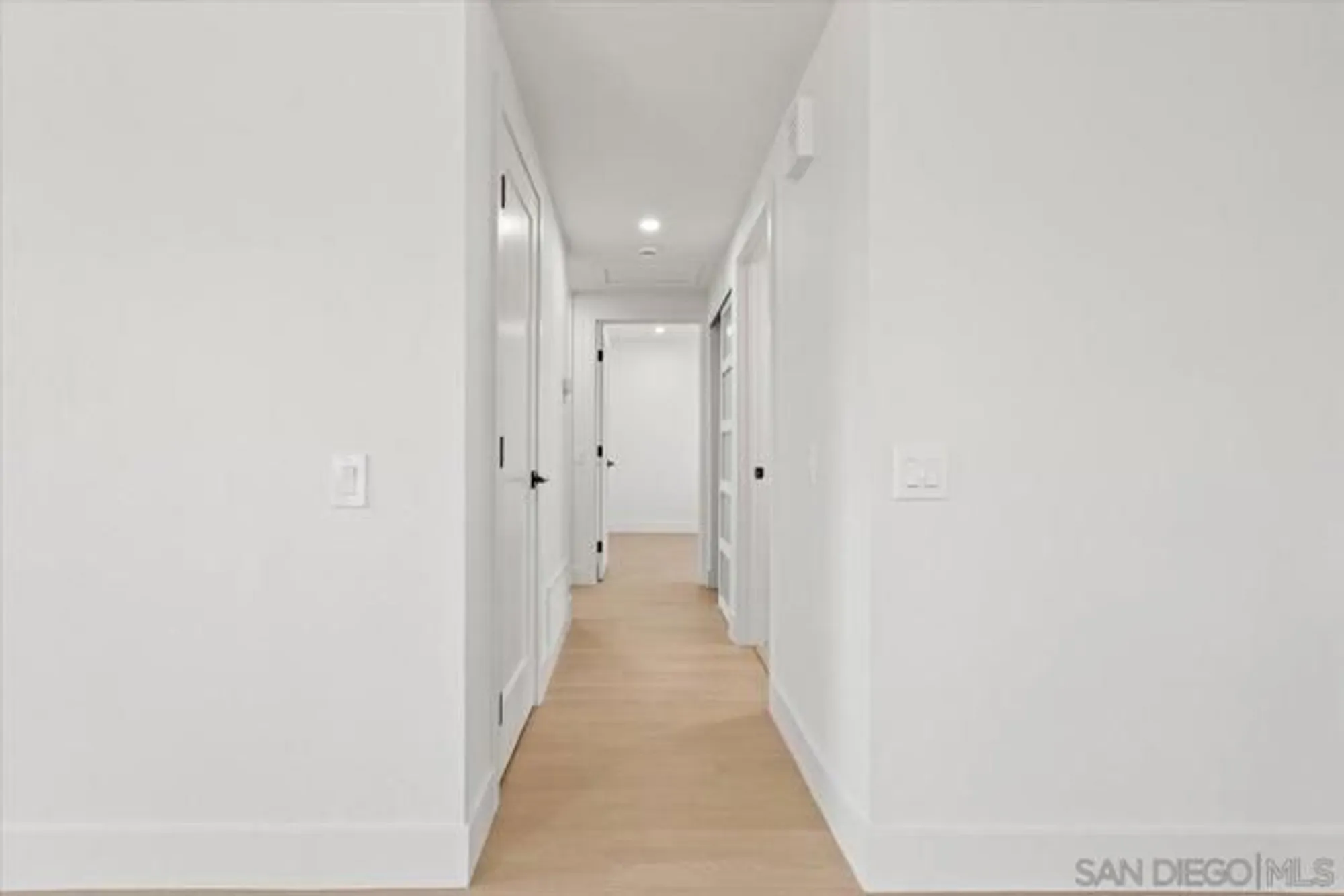 Property Slideshow image 18 of 36 | 16413 roca dr, San Diego, CA, 92128