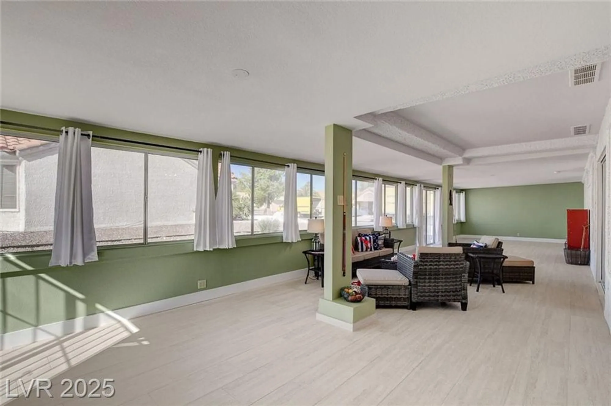 Property Slideshow image 11 of 42 | 9037 grayling dr, Las Vegas, NV, 89134