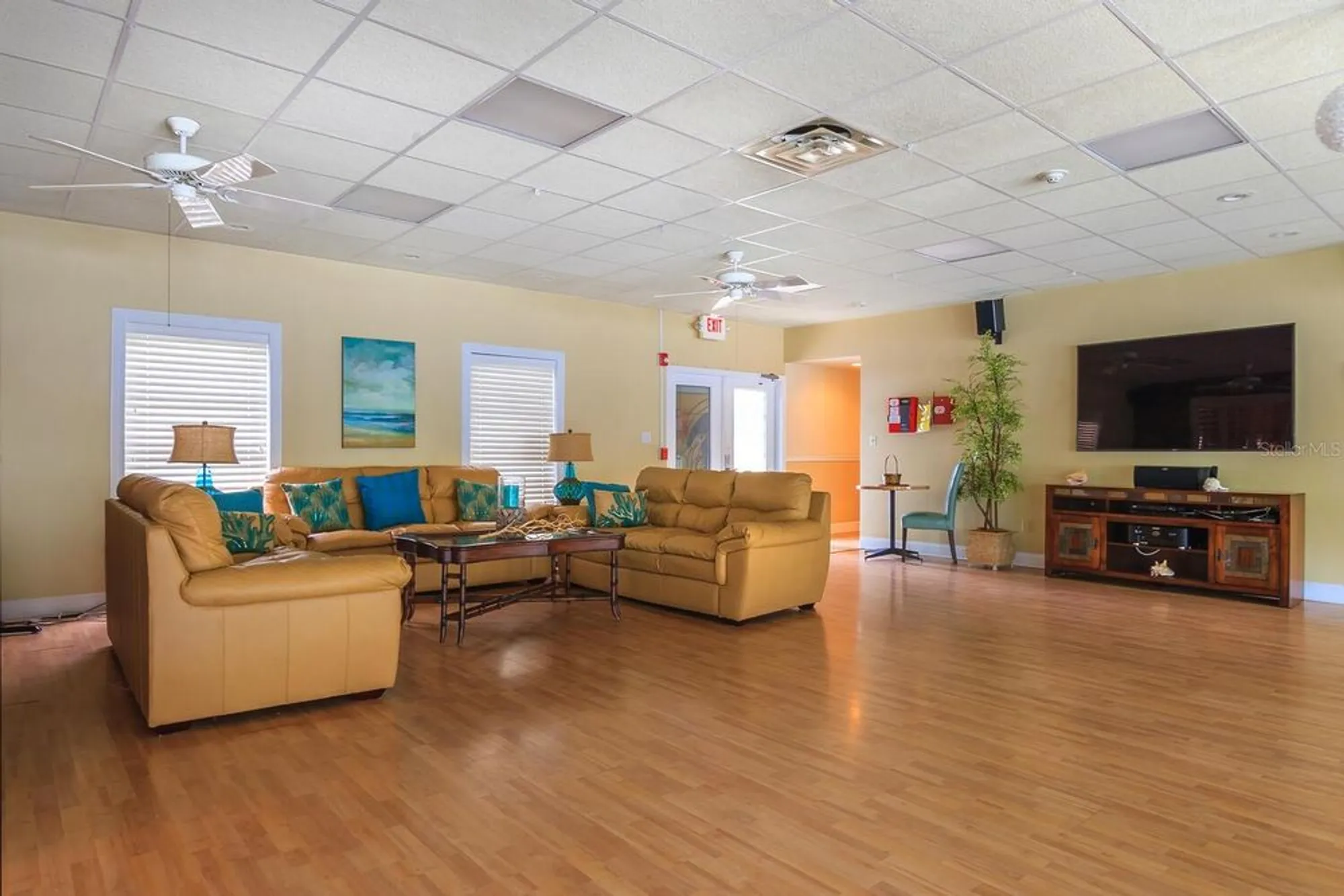 Property Slideshow image 34 of 45 | 1250 n portofino dr apt 304, Sarasota, FL, 34242