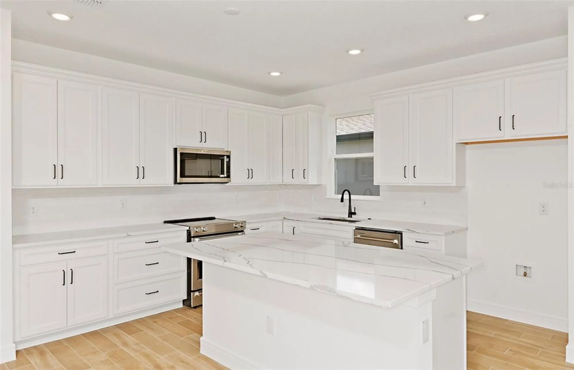 Property Slideshow image 5 of 37 | 9009 sw 52nd place rd, Ocala, FL, 34481