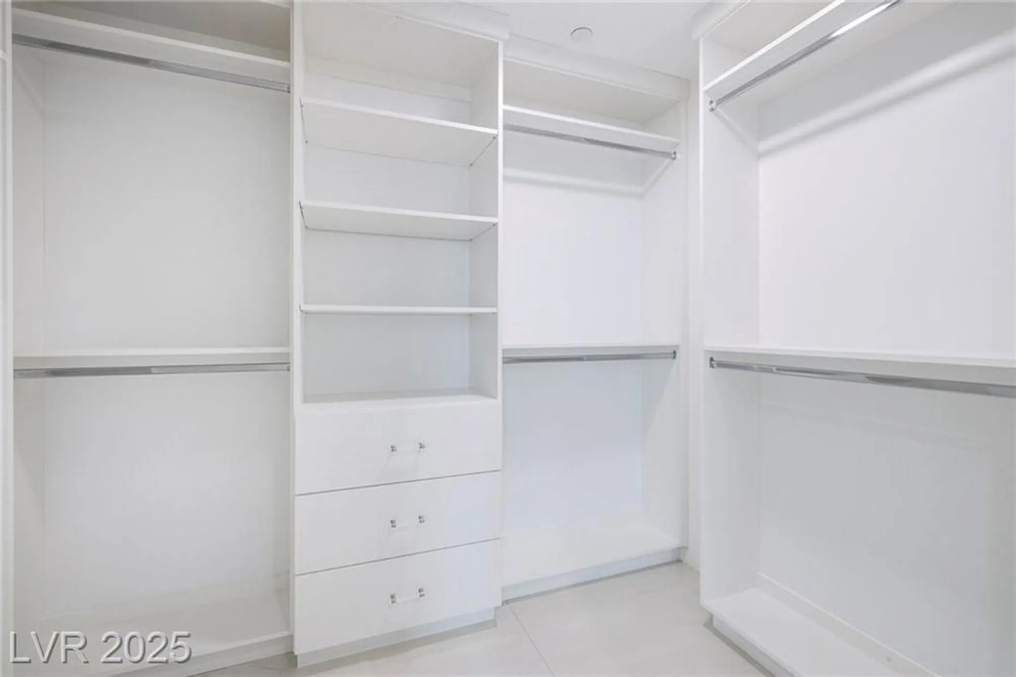 Property Slideshow image 37 of 66 | 12 rainbow point pl, Henderson, NV, 89011