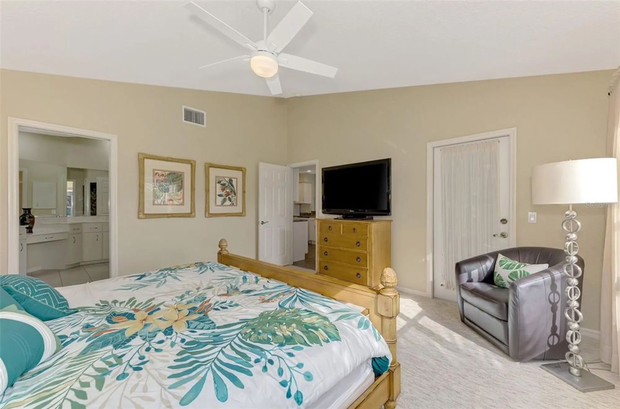 Property Slideshow image 24 of 66 | 14049 willow glen ct apt 242, Port Charlotte, FL, 33953