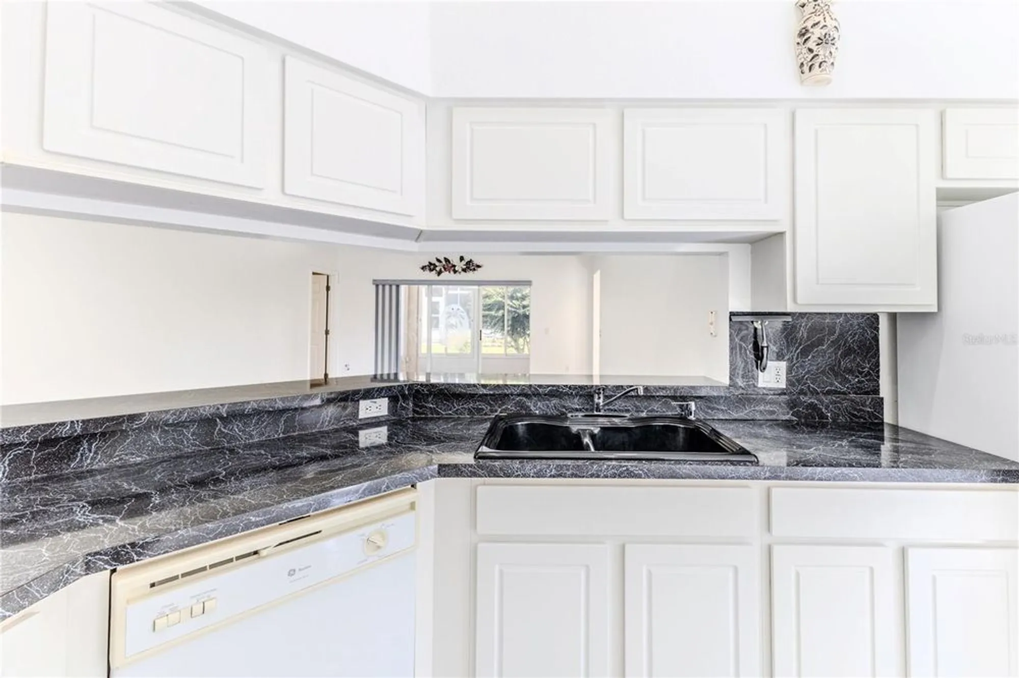 Property Slideshow image 14 of 71 | 11261 mcracken dr, Spring Hill, FL, 34609