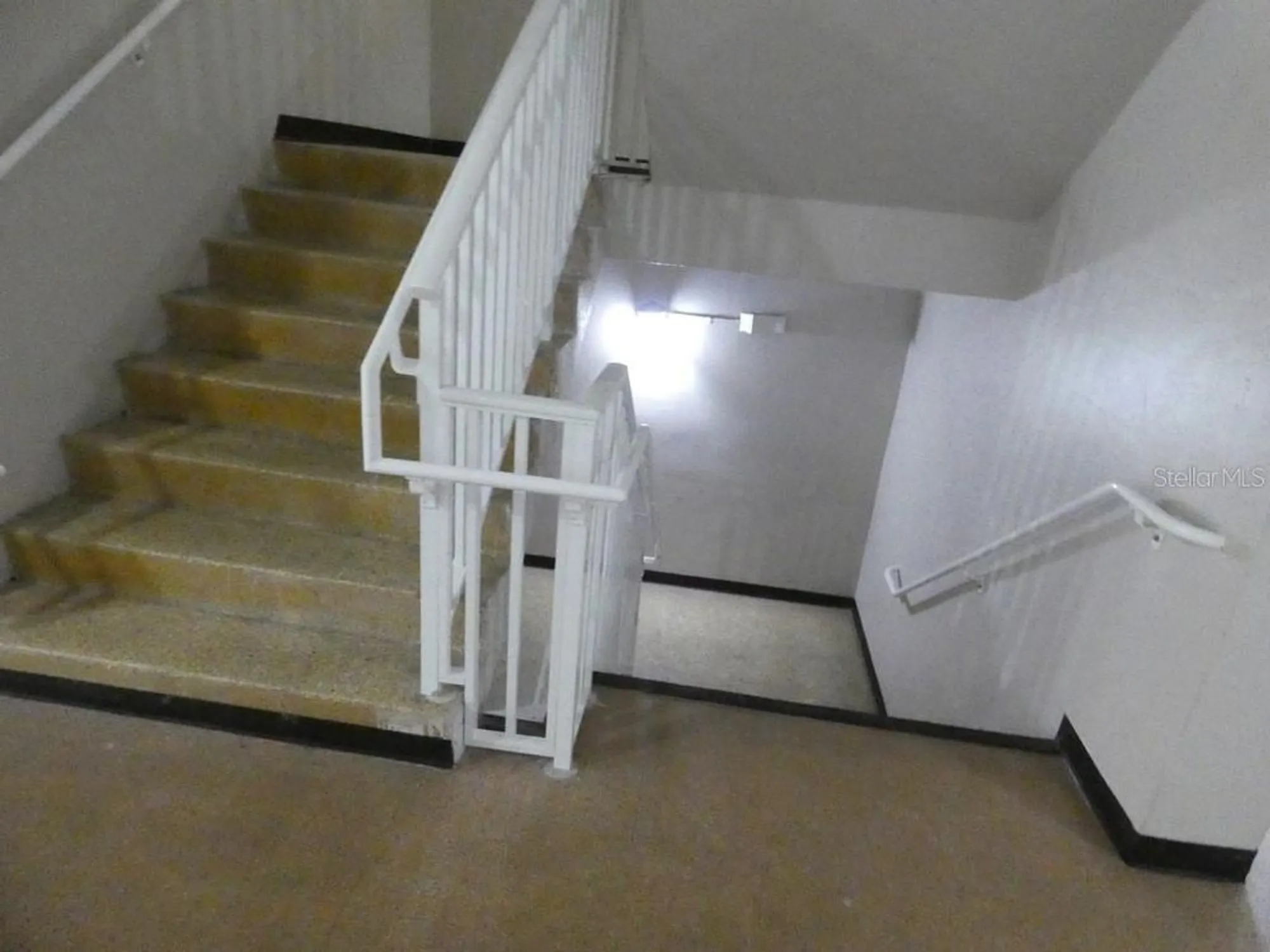 Property Slideshow image 17 of 30 | 2462 brazilia dr apt 44, Clearwater, FL, 33763