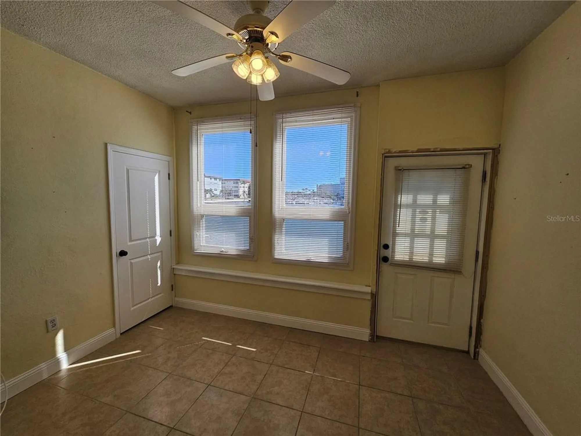 Property Slideshow image 14 of 30 | 5940 30th ave 106, Gulfport, FL, 33707