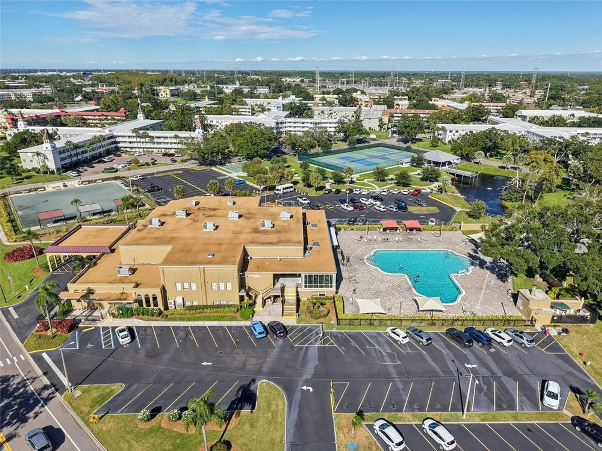 Property Slideshow image 18 of 26 | 2043 denmark st 75, Clearwater, FL, 33763