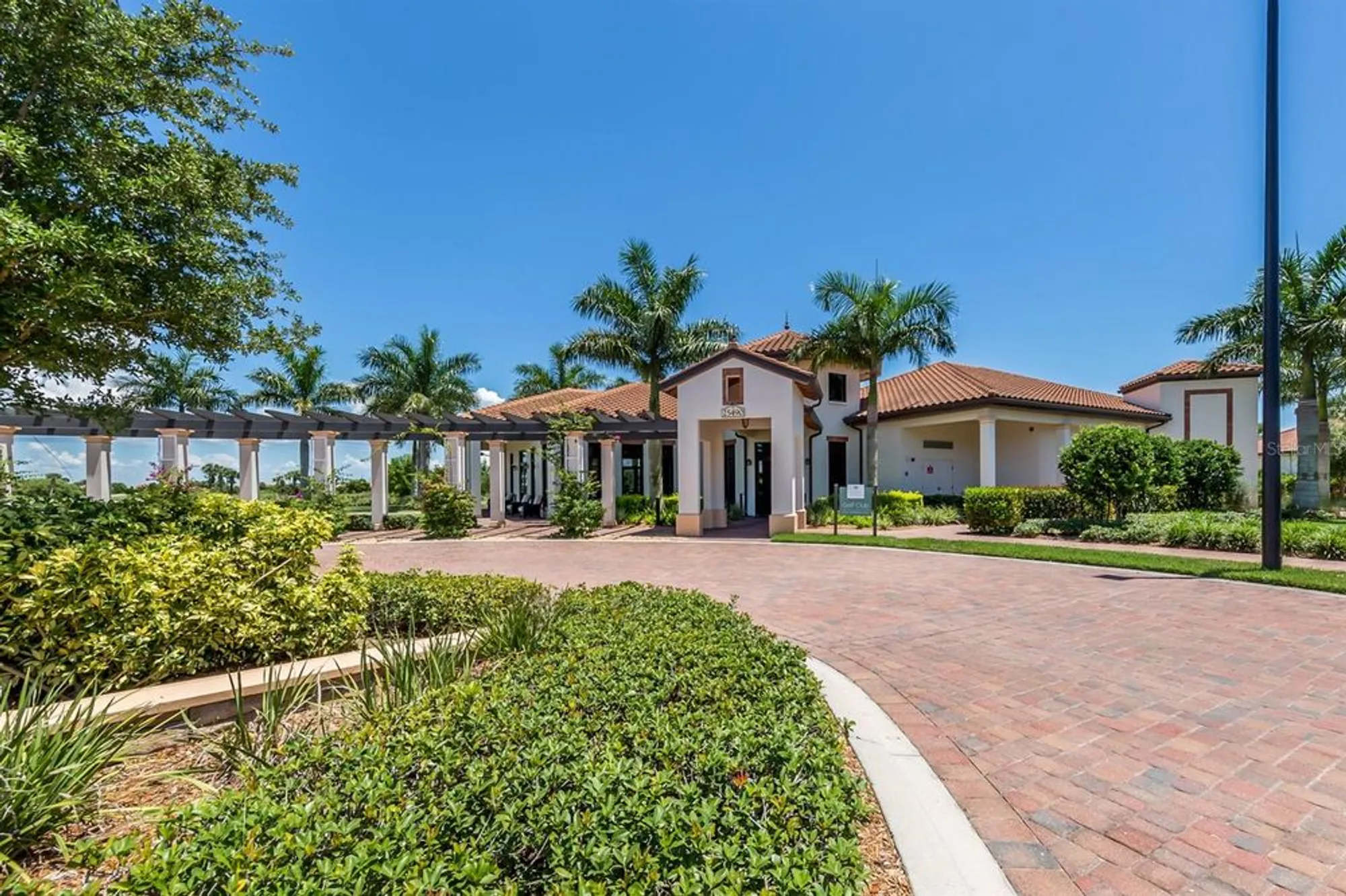 Property Slideshow image 43 of 99 | 10132 colubrina dr, Venice, FL, 34293