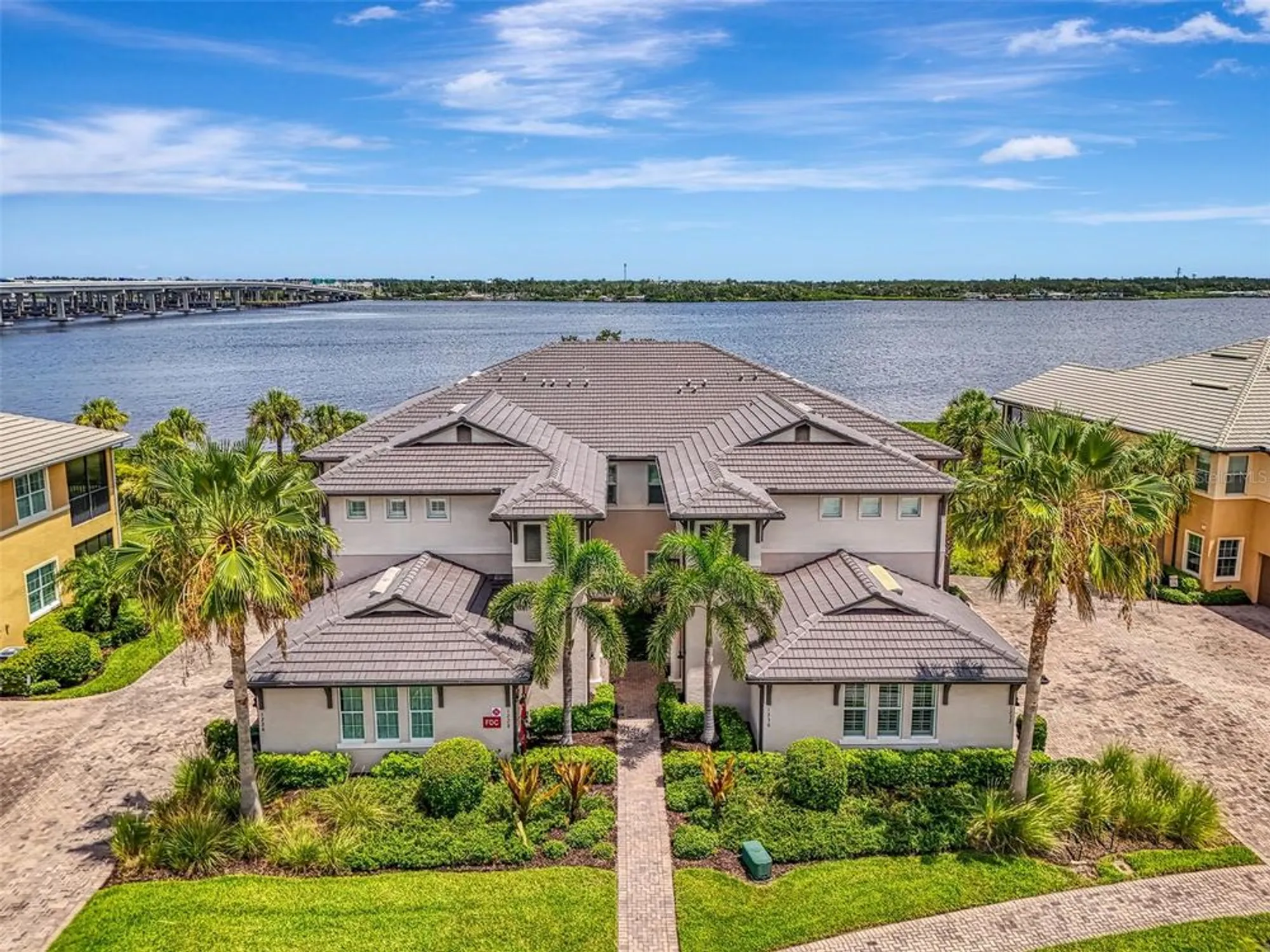 Property Slideshow image 2 of 77 | 1226 riverscape st, Bradenton, FL, 34208