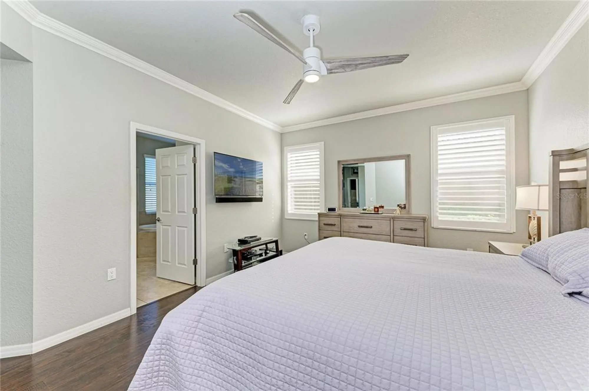 Property Slideshow image 29 of 52 | 212 river enclave ct, Bradenton, FL, 34212