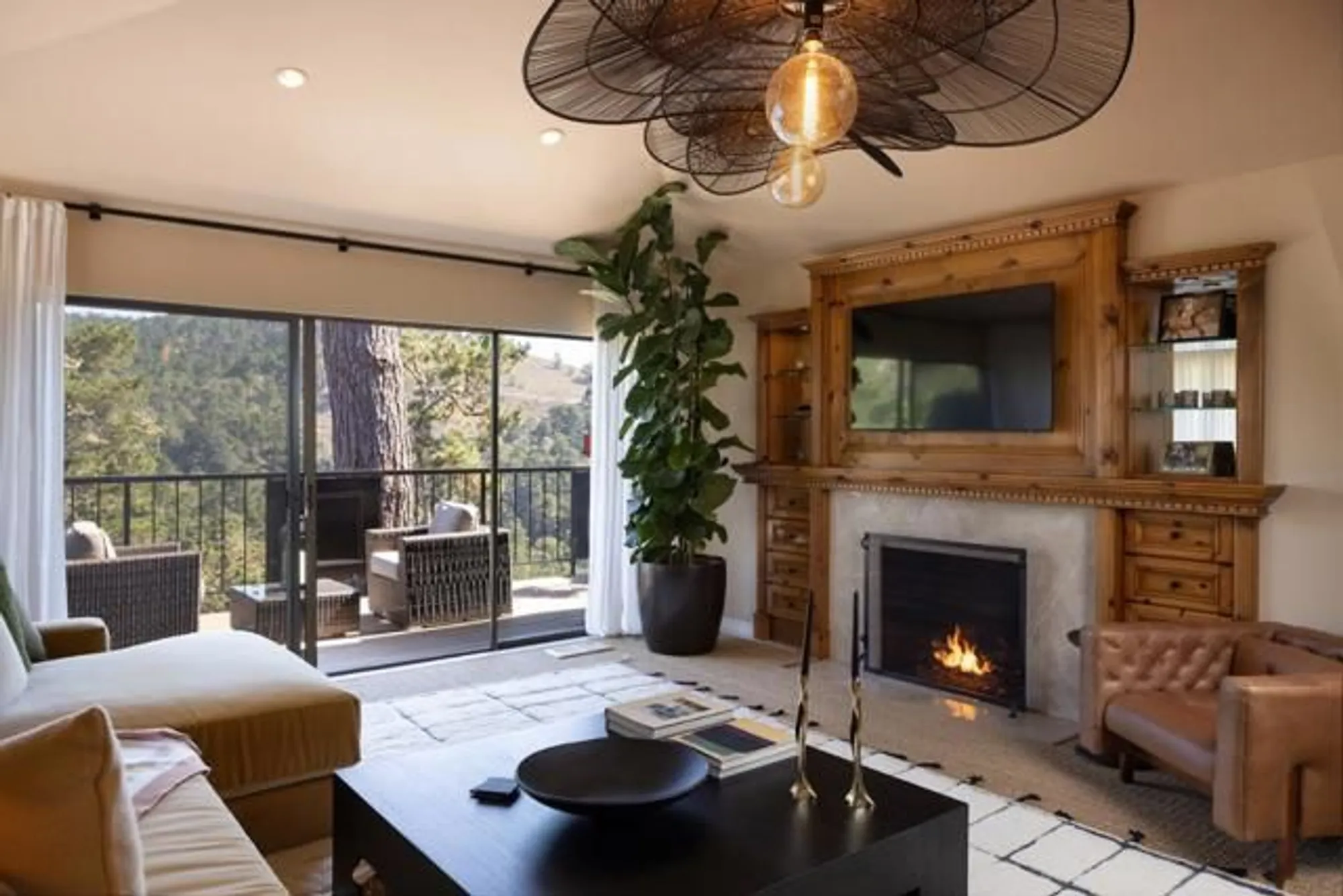 Property Slideshow image 1 of 37 | 261 del mesa carmel, Carmel, CA, 93923