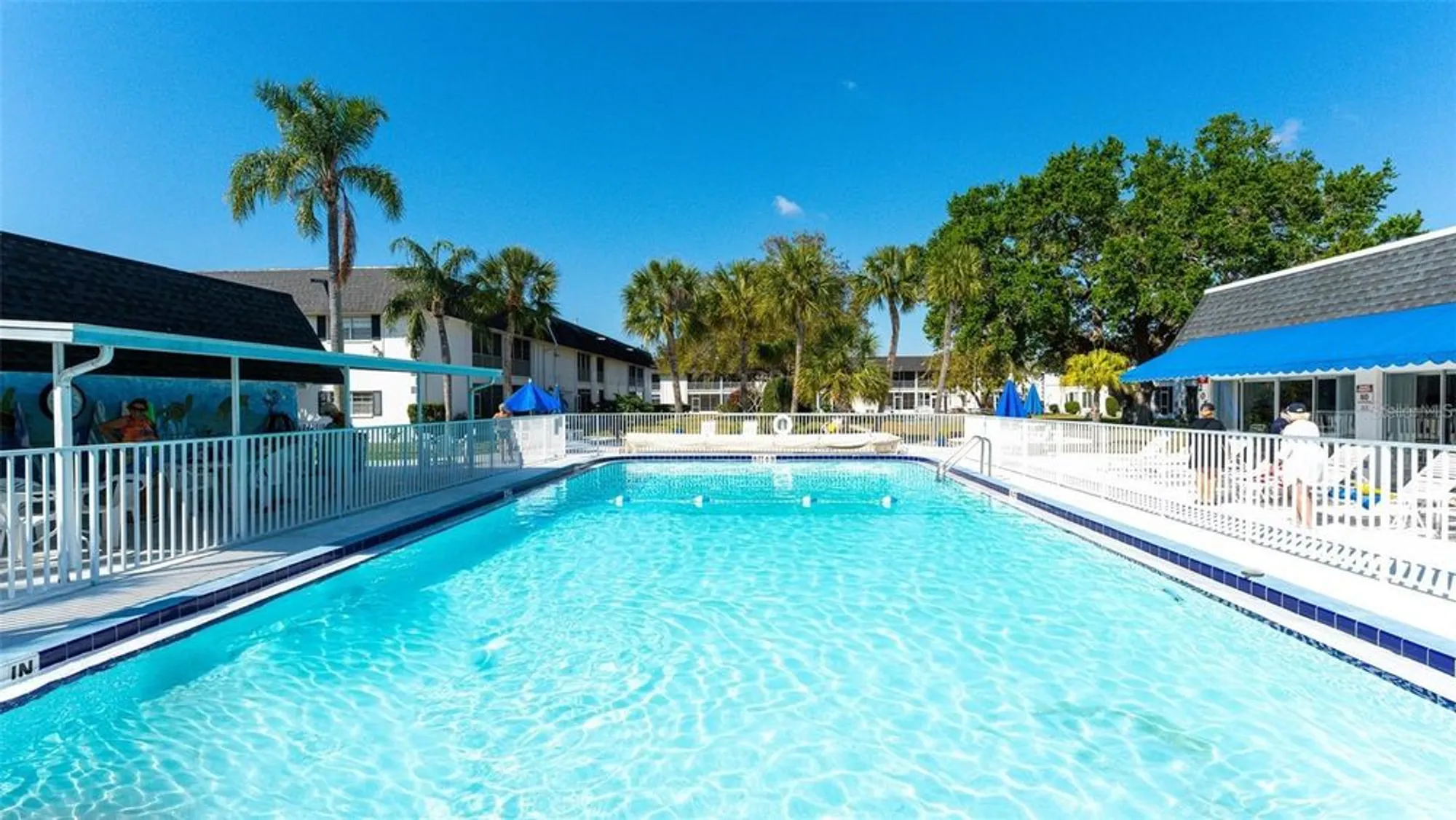 Property Slideshow image 13 of 22 | 202 47th avenue dr 333, Bradenton, FL, 34207