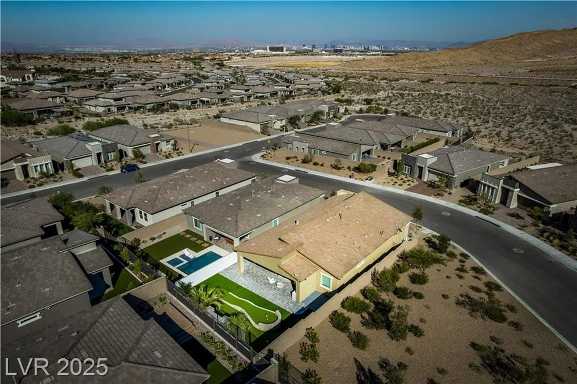 Property Slideshow image 25 of 44 | 12438 heritage bend dr, Las Vegas, NV, 89138