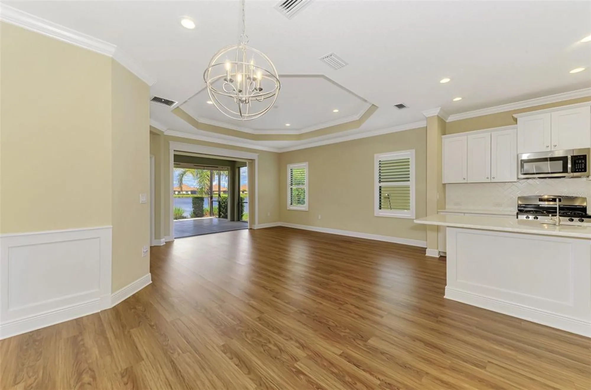 Property Slideshow image 12 of 69 | 21641 winter park ct, Venice, FL, 34293