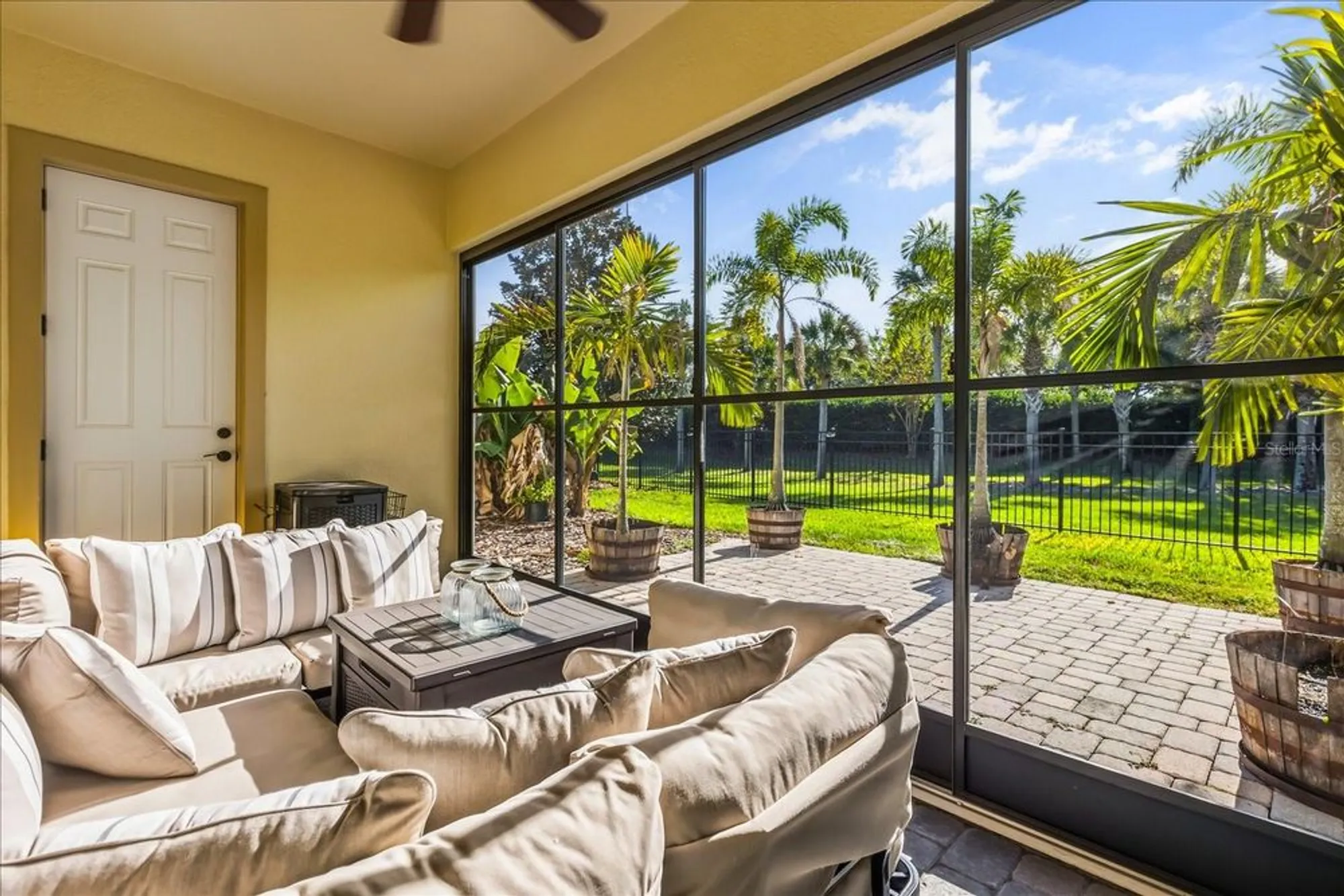 Property Slideshow image 31 of 37 | 11675 savona way, Orlando, FL, 32827
