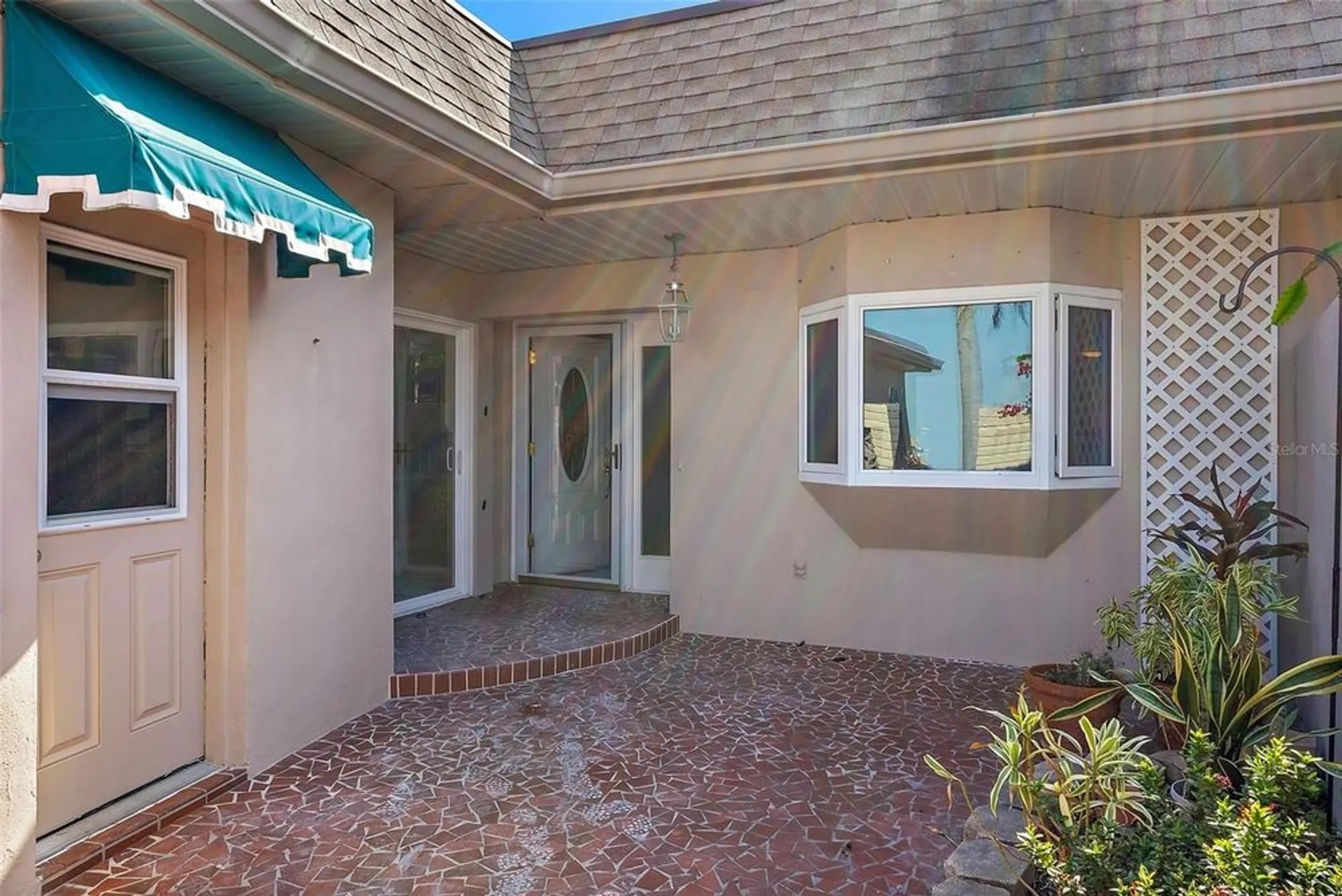 Property Slideshow image 4 of 16 | 672 boca ciega point blvd n, St Petersburg, FL, 33708