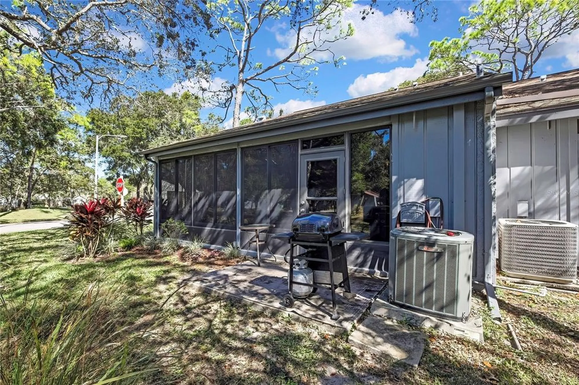 Property Slideshow image 29 of 32 | 2223 forester way, Spring Hill, FL, 34606