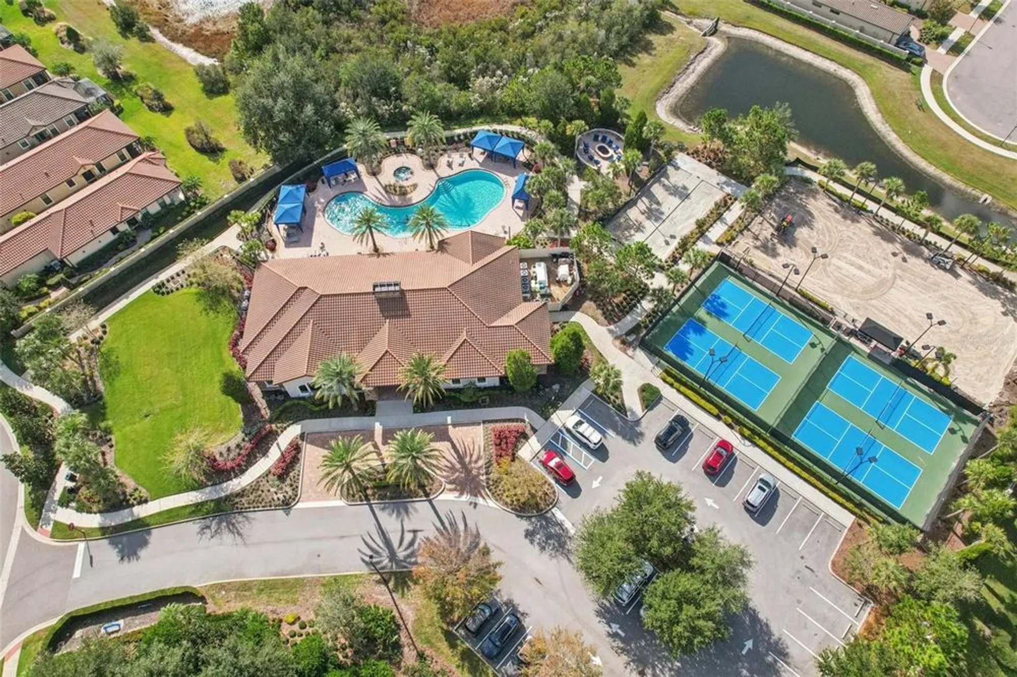 Property Slideshow image 25 of 31 | 8433 alberata vista dr, Tampa, FL, 33647