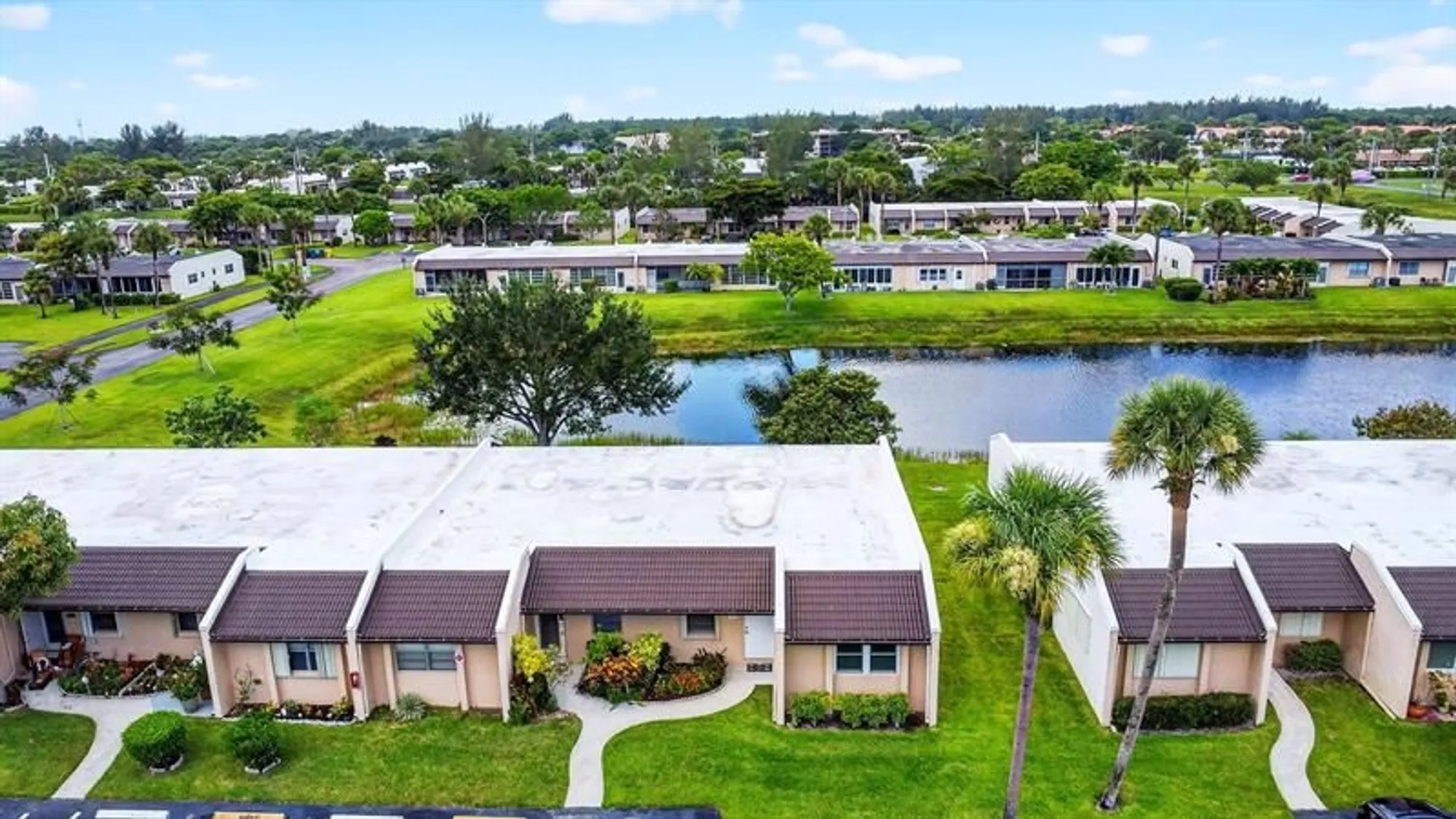 Property Slideshow image 39 of 45 | 121 lake meryl dr, West Palm Beach, FL, 33411