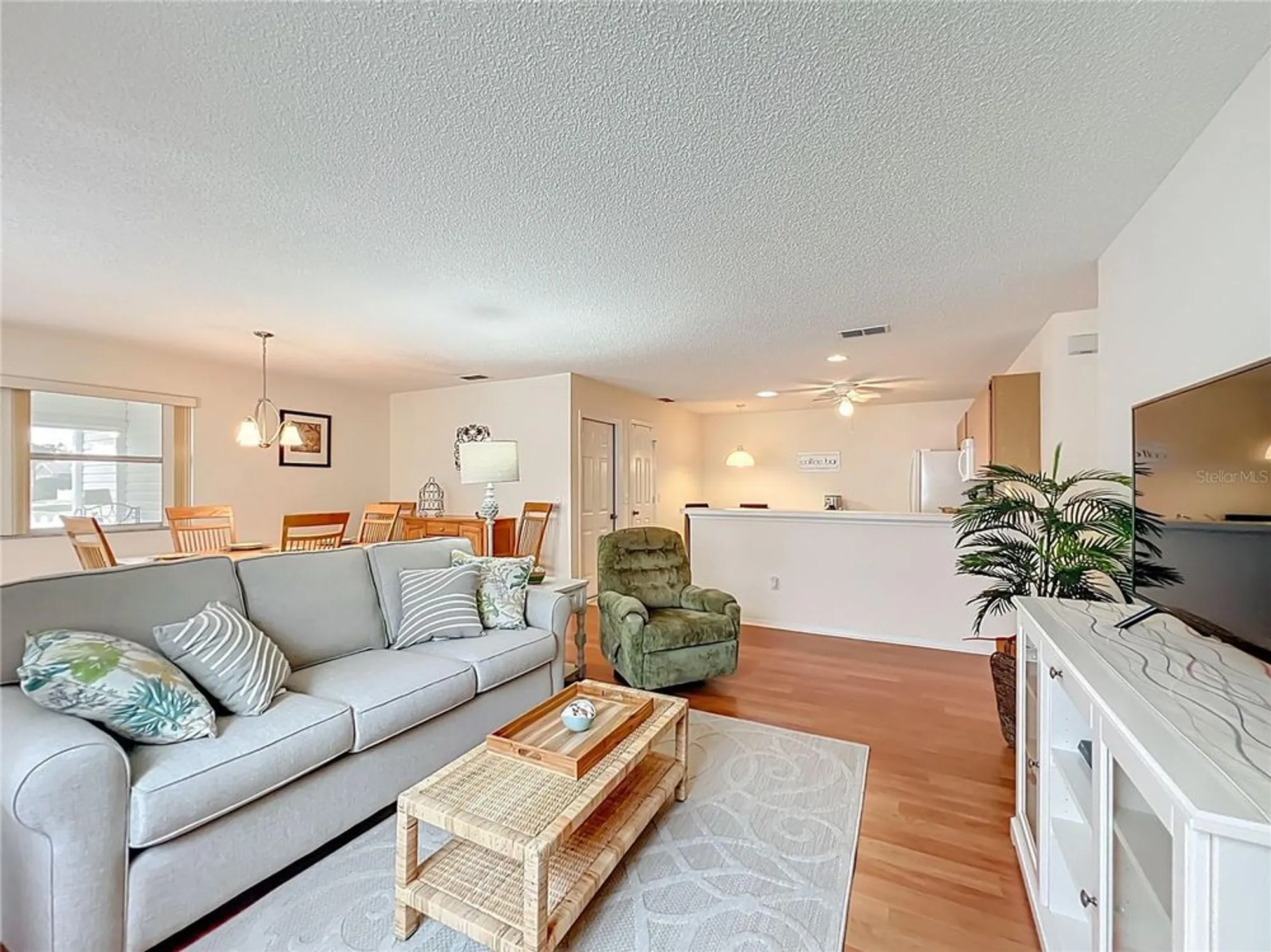 Property Slideshow image 13 of 37 | 1638 duran dr, The Villages, FL, 32162