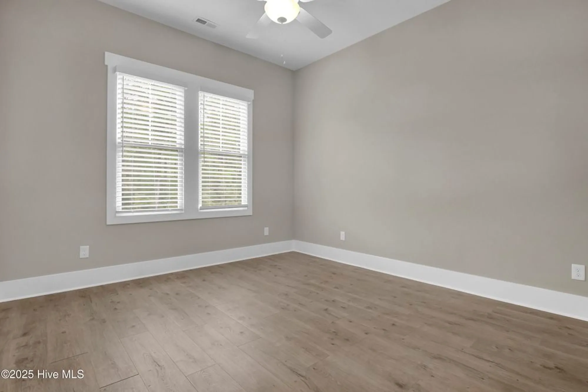 Property Slideshow image 21 of 77 | 9362 fallen pear ln, Leland, NC, 28451