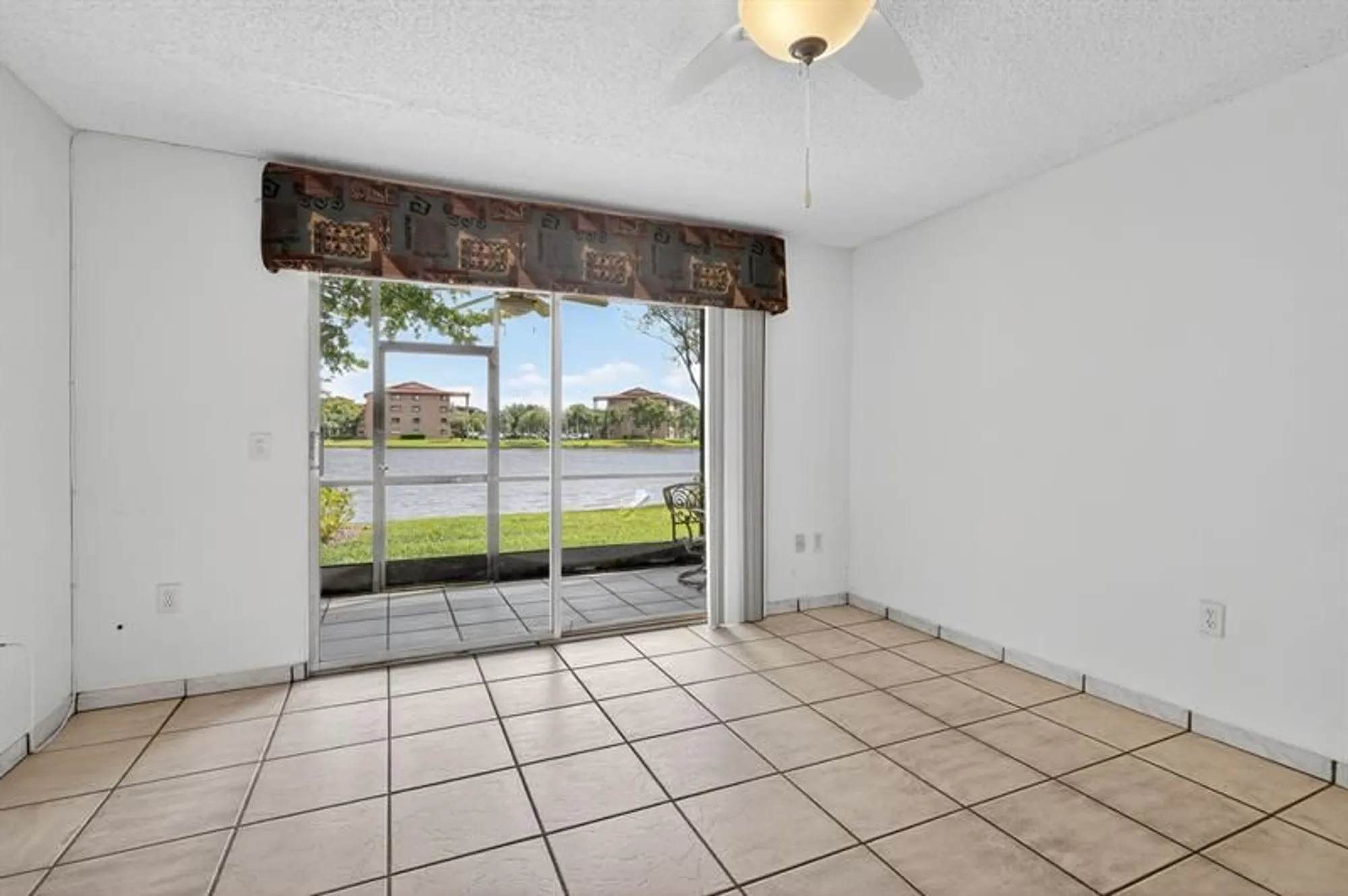 Property Slideshow image 29 of 70 | 1001 sw 141st ave, Pembroke Pines, FL, 33027
