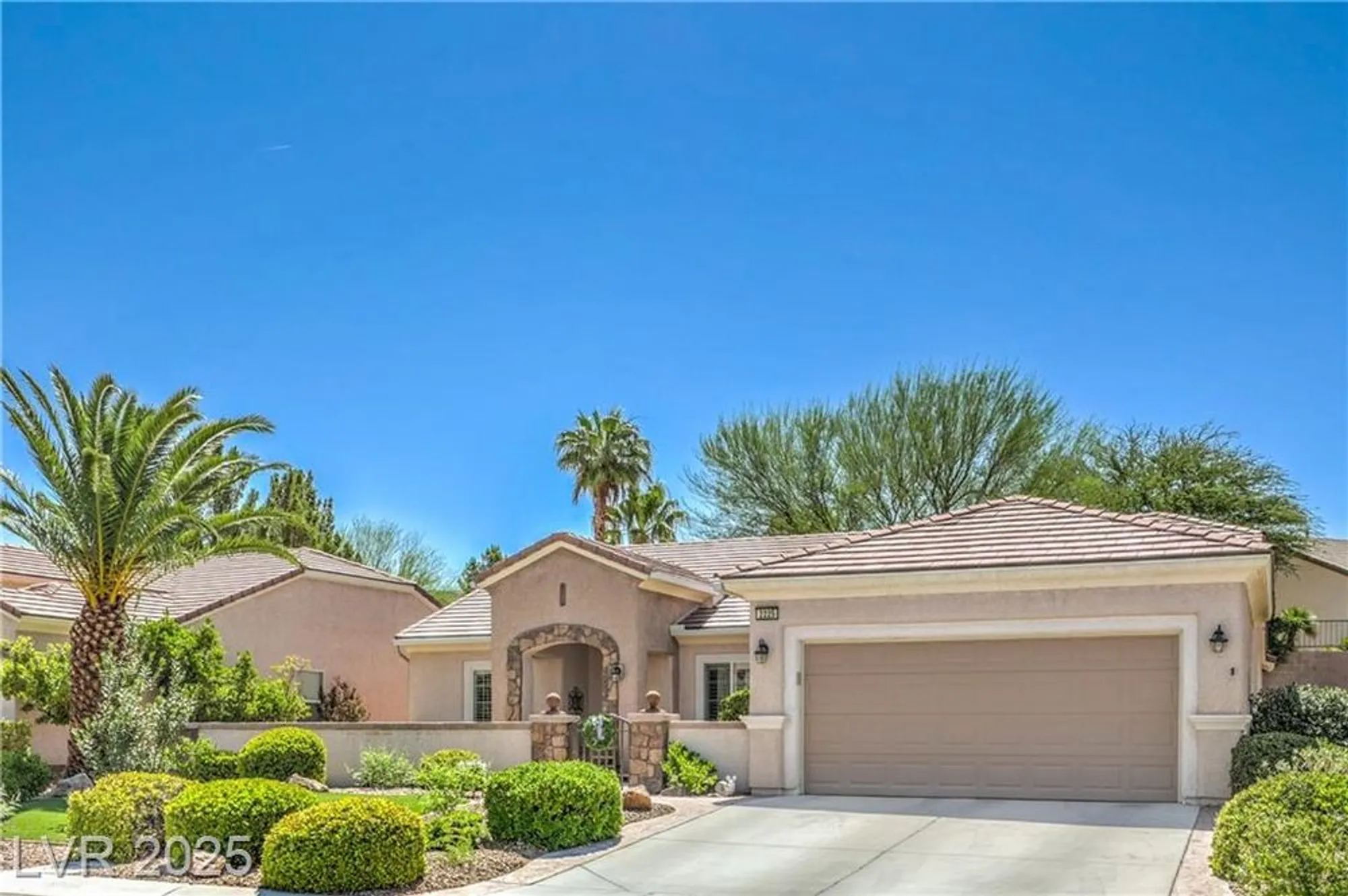Property Slideshow image 3 of 39 | 2225 blackburn hills ave, Henderson, NV, 89044