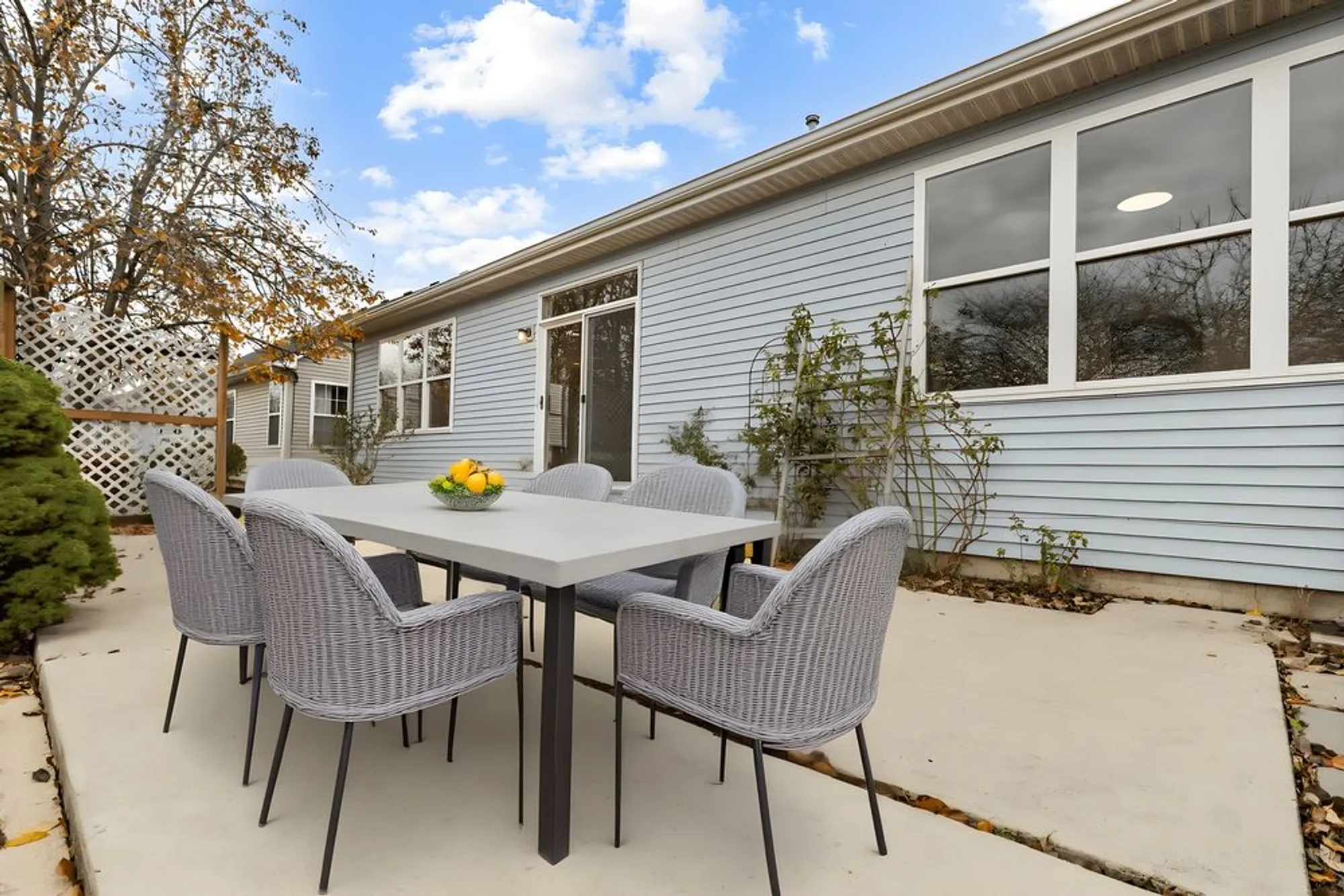 Property Slideshow image 27 of 33 | 786 bohannon cir, Oswego, IL, 60543