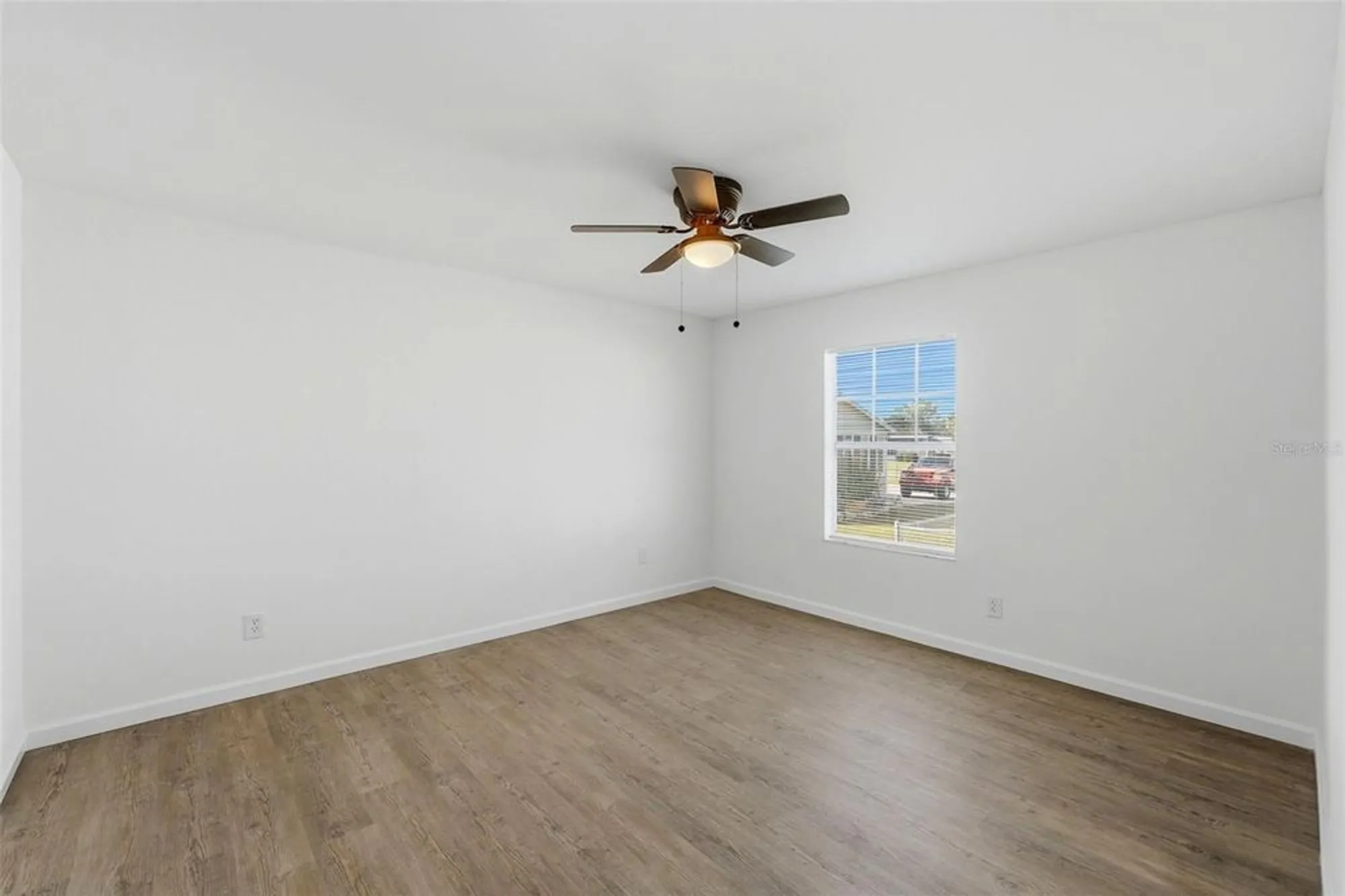 Property Slideshow image 28 of 38 | 5180 lexington cir, Wildwood, FL, 34785