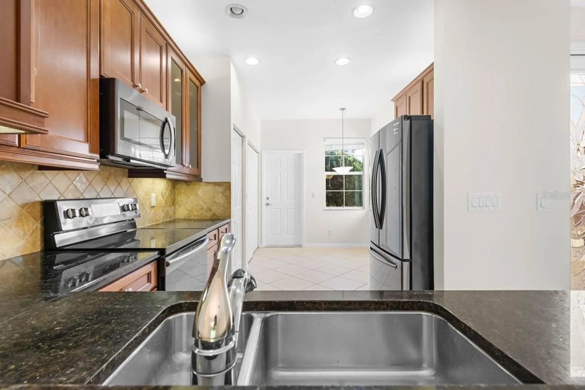 Property Slideshow image 12 of 47 | 16252 amethyst key dr, Wimauma, FL, 33598