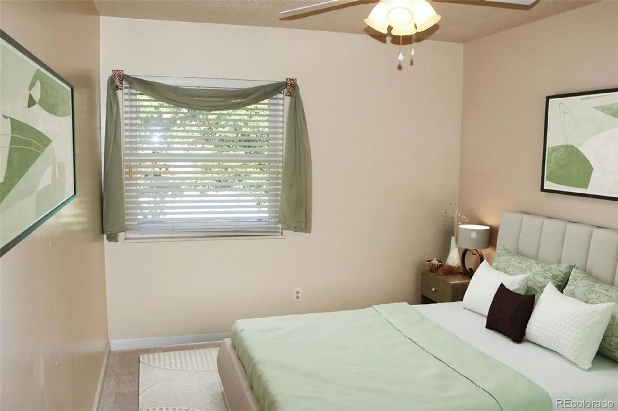 Property Slideshow image 17 of 35 | 2734 s heather gardens way, Aurora, CO, 80014