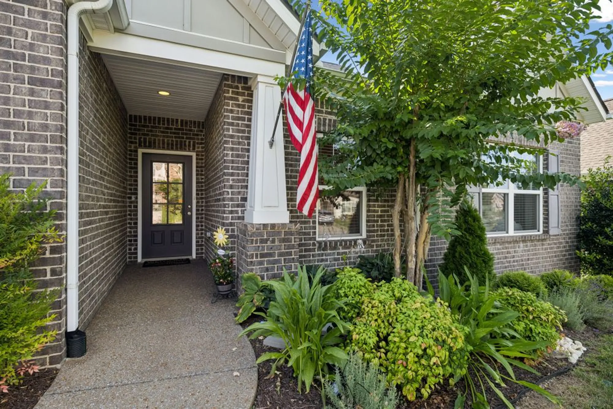 Property Slideshow image 8 of 38 | 1022 waterstone dr, Lebanon, TN, 37090