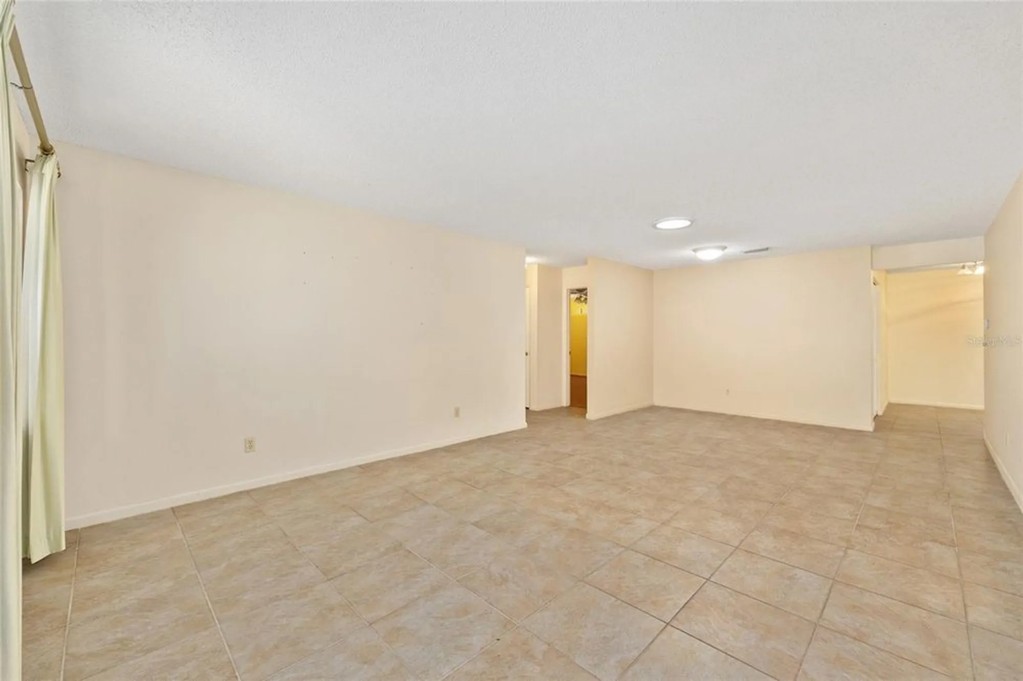 Property Slideshow image 10 of 40 | 9121 sw 83rd ct c, Ocala, FL, 34481